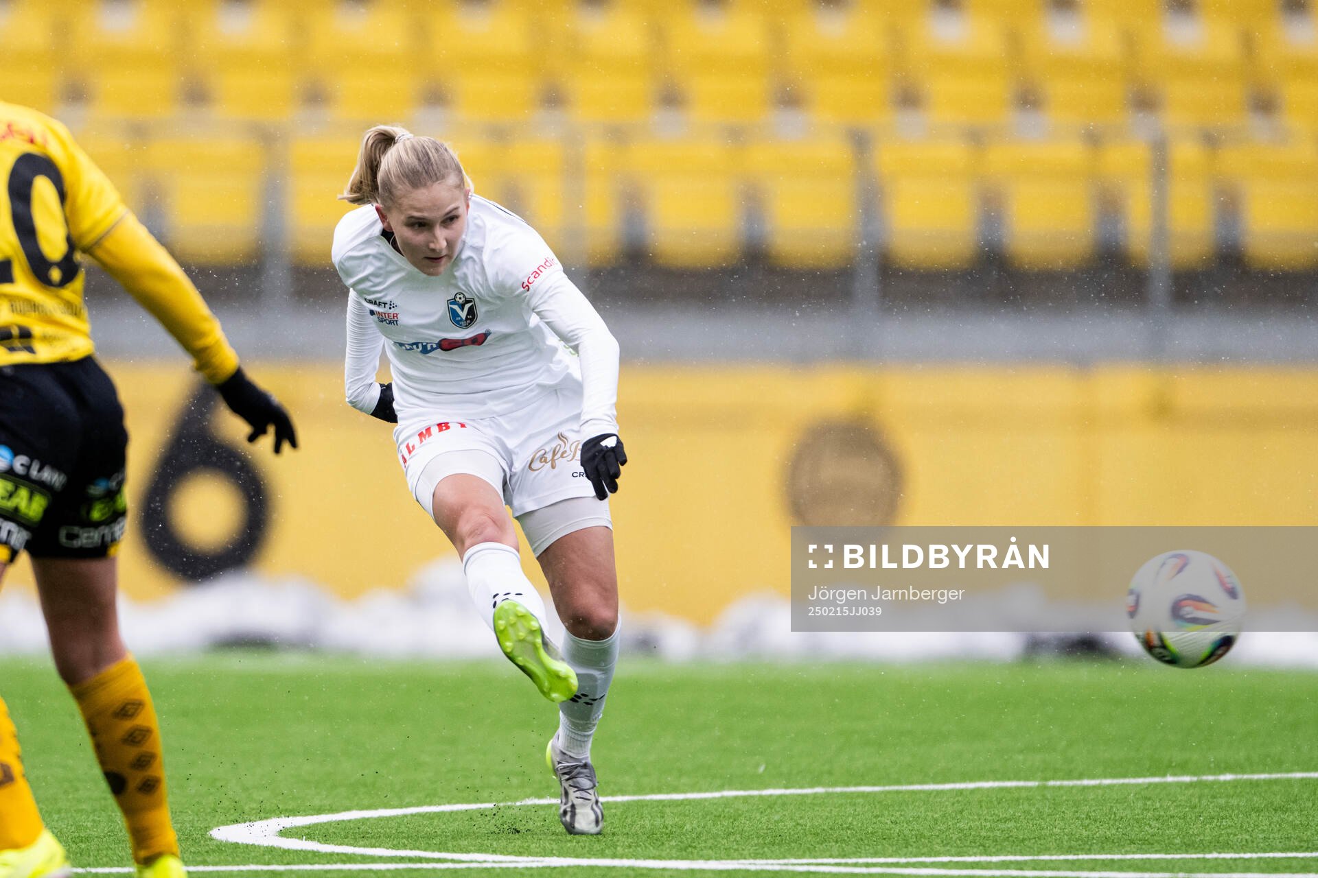 Växjö DFFs Helmi Raijas under träningsmatchen i fotboll mellan Elfsborg och Växjö DFF den 15 februari 2025 i Borås. 