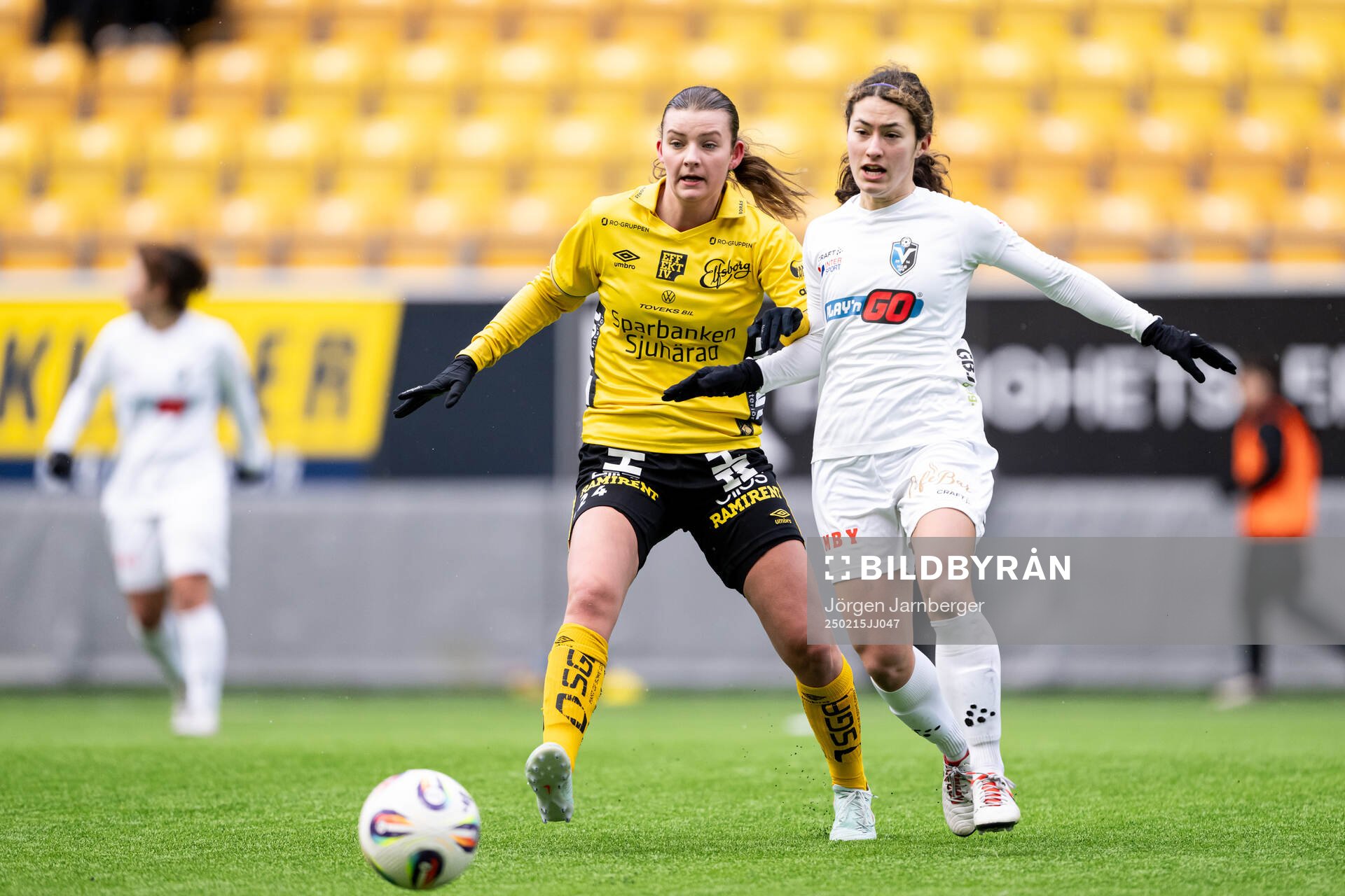 Elfsborgs Ida Backlund och Växjö DFFs Chloe Minas