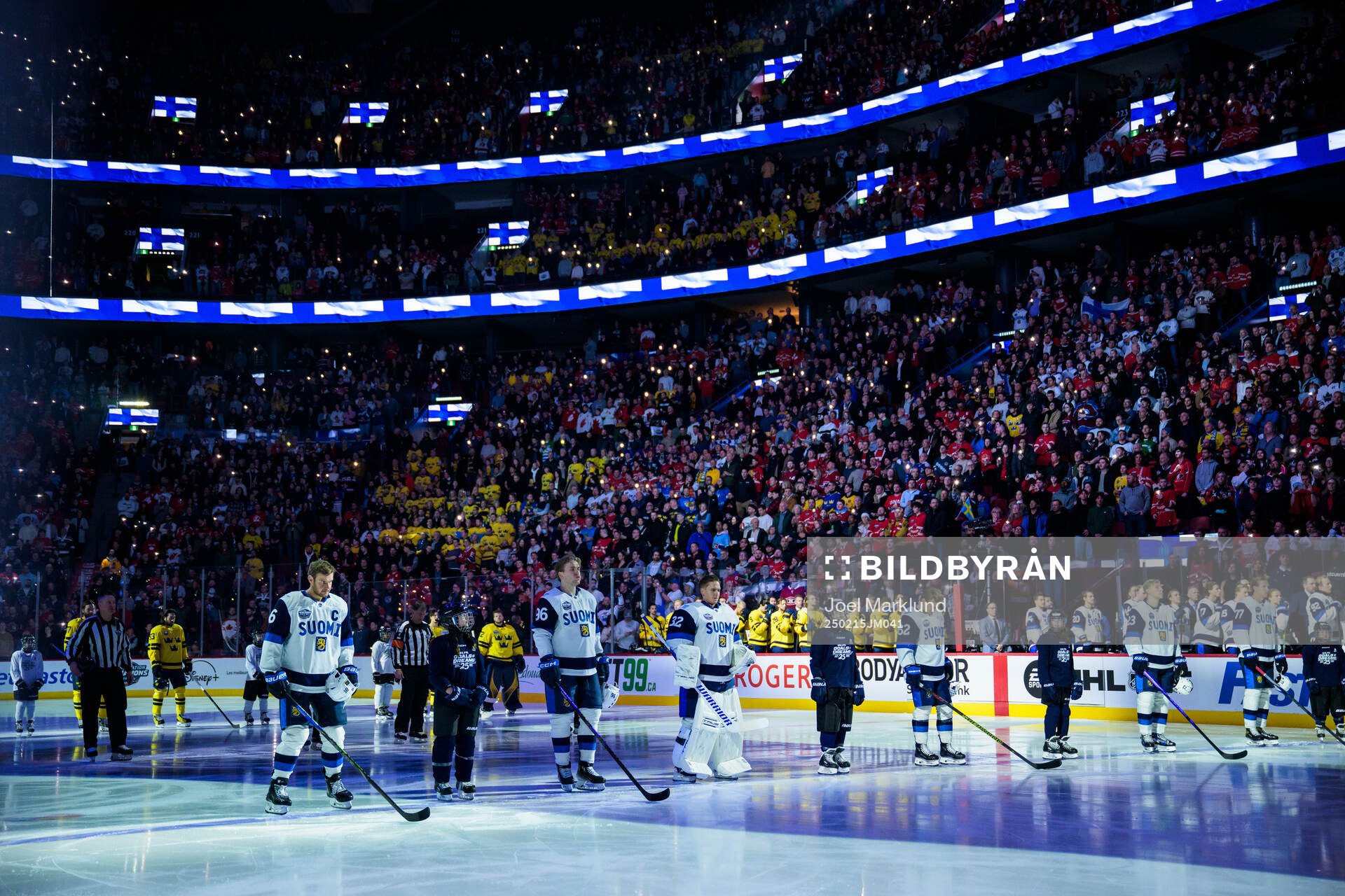 Players of Sweden and Finland