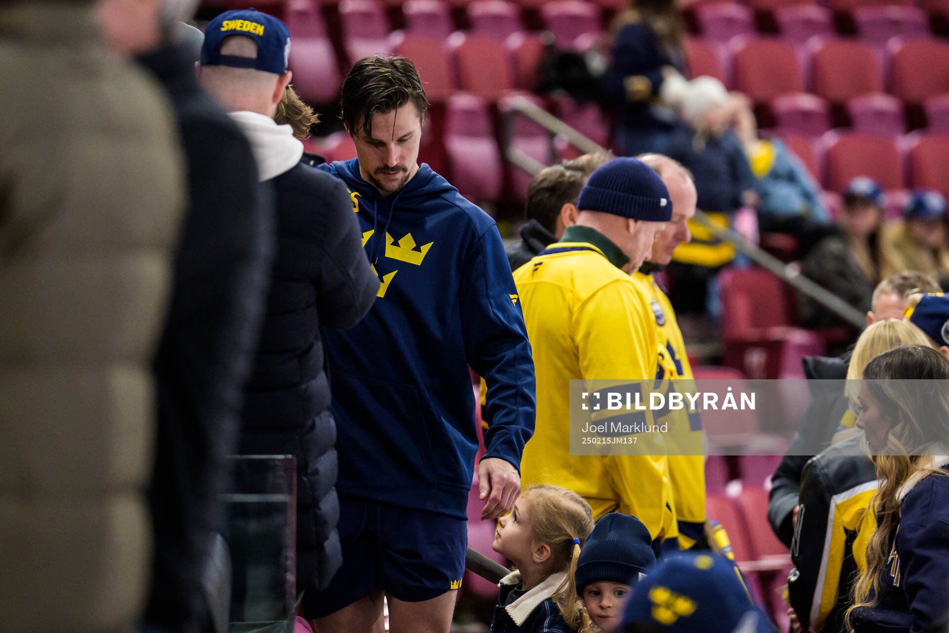 Erik Karlsson of Sweden with family