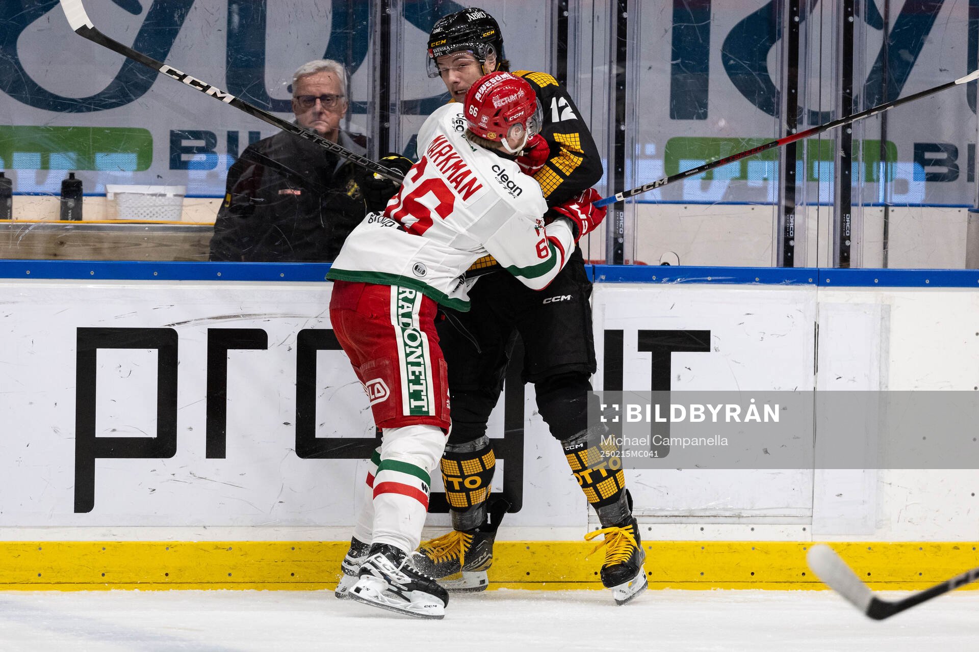 Moras Ludvig Markman och AIKs Scott Pooley