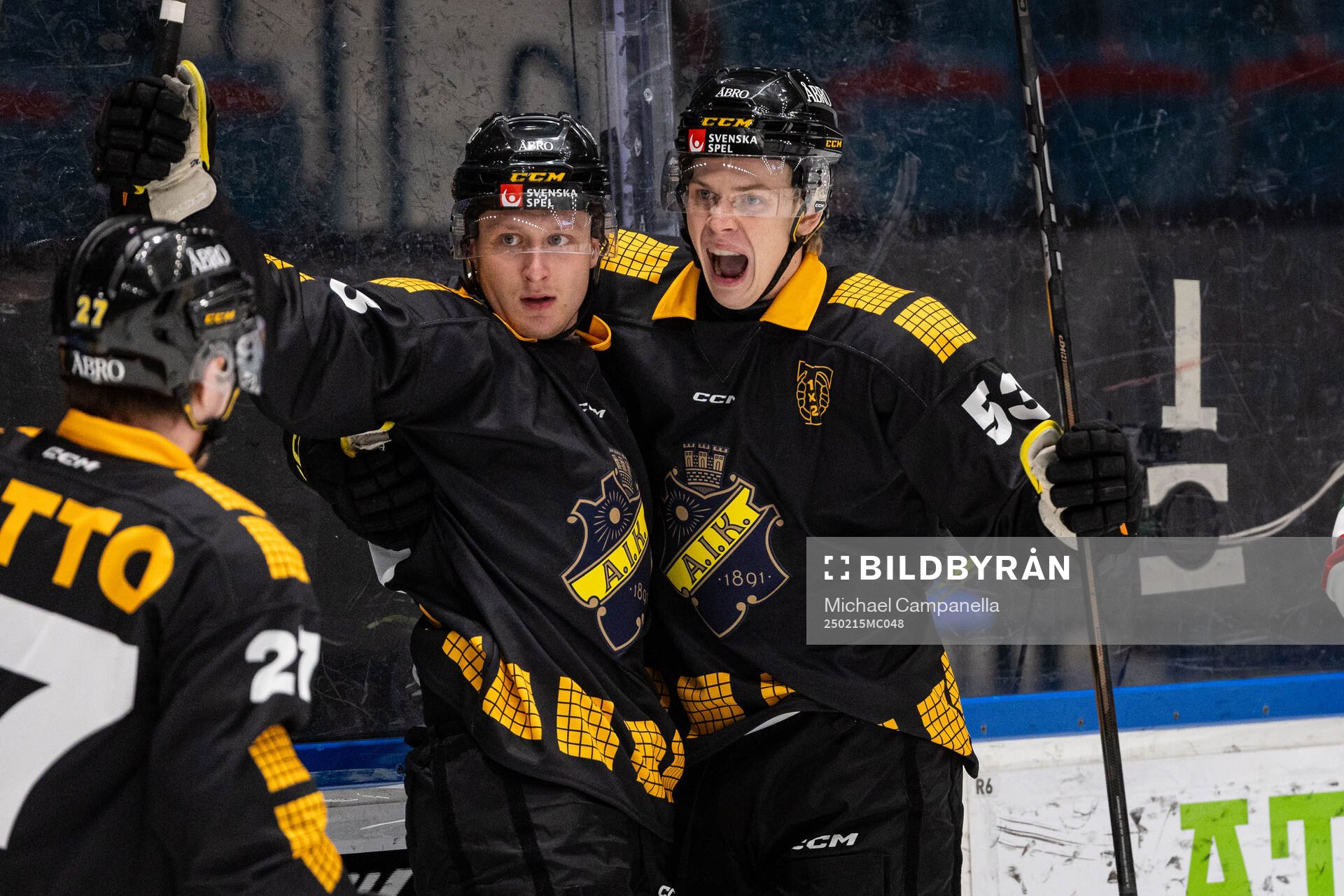 AIKs Albert Sjöberg jubilar med Oskar Magnusson