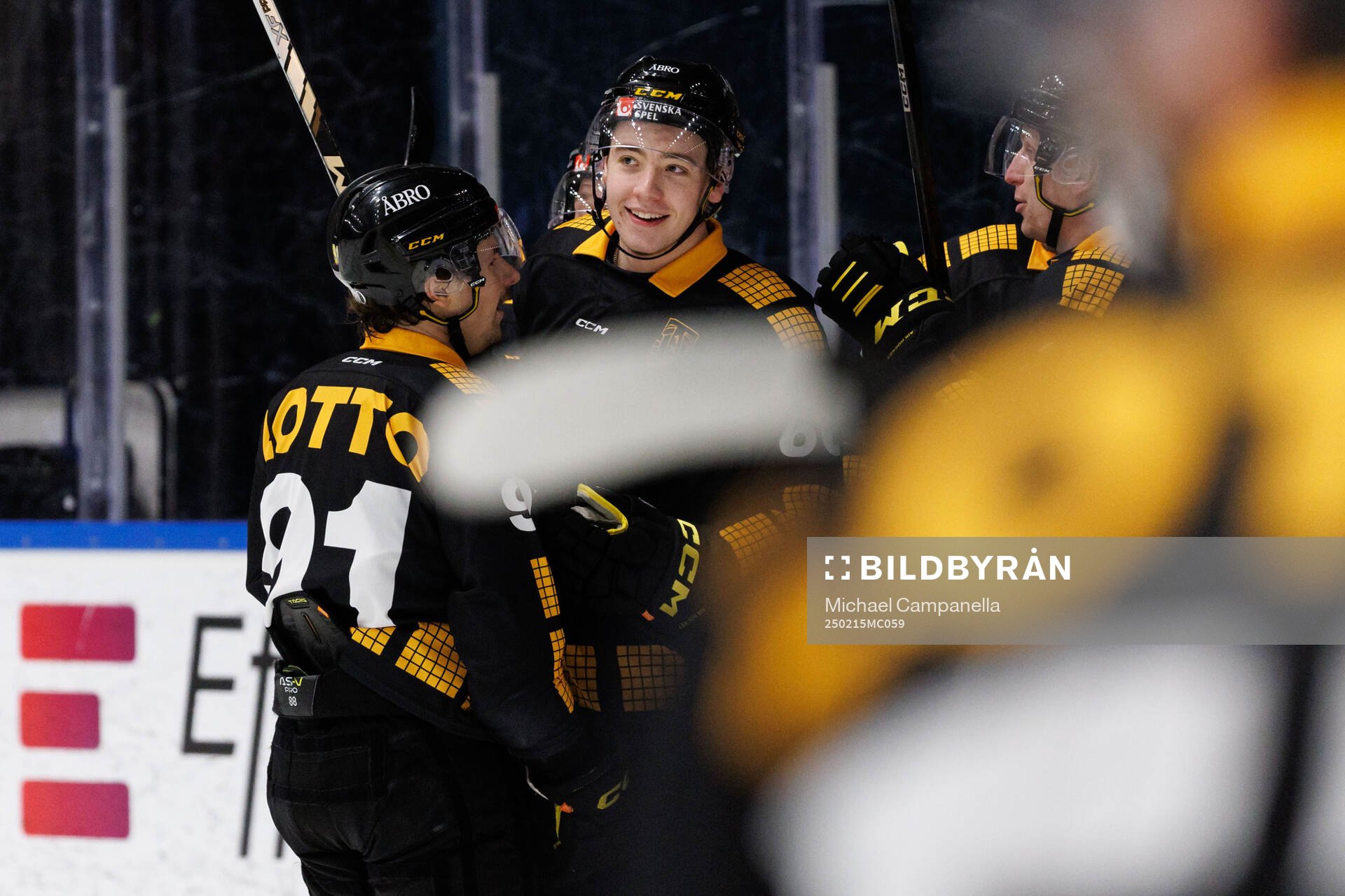 AIKs Gustav Sjöqvist jublar