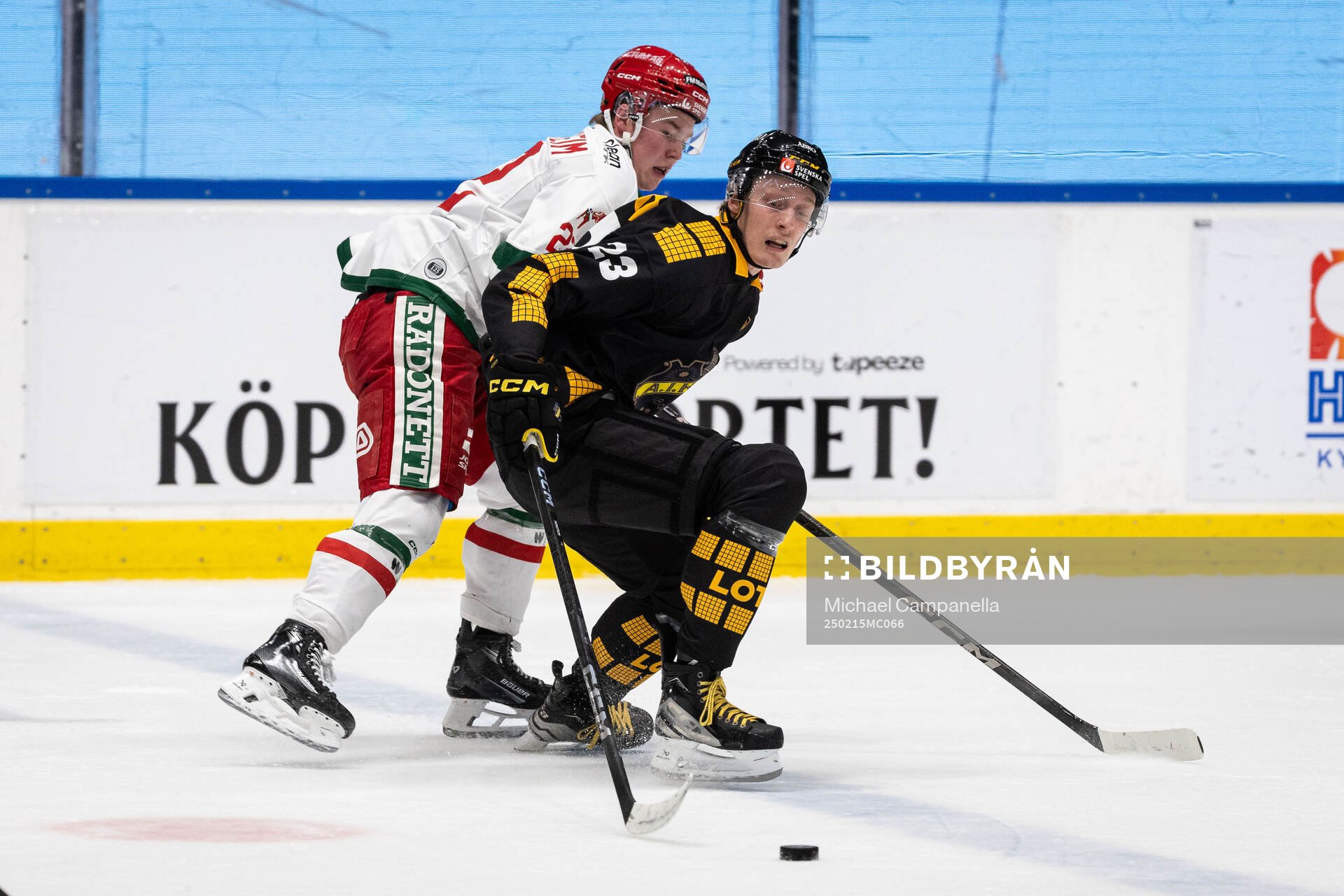 Moras Petter Vesterheim och AIKs Oliver Tärnström