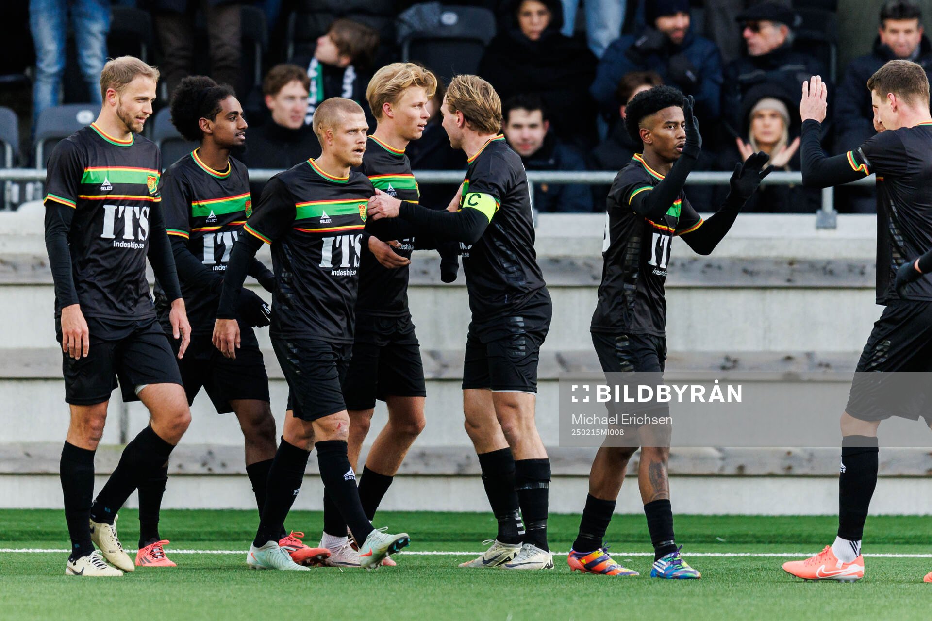 GAIS Rasmus Niklasson Petrovic jublar efter 2-0 under fotbollsmatchen i Svenska Cupen mellan GAIS och Örebro den 15 februari 2025 i Göteborg. 