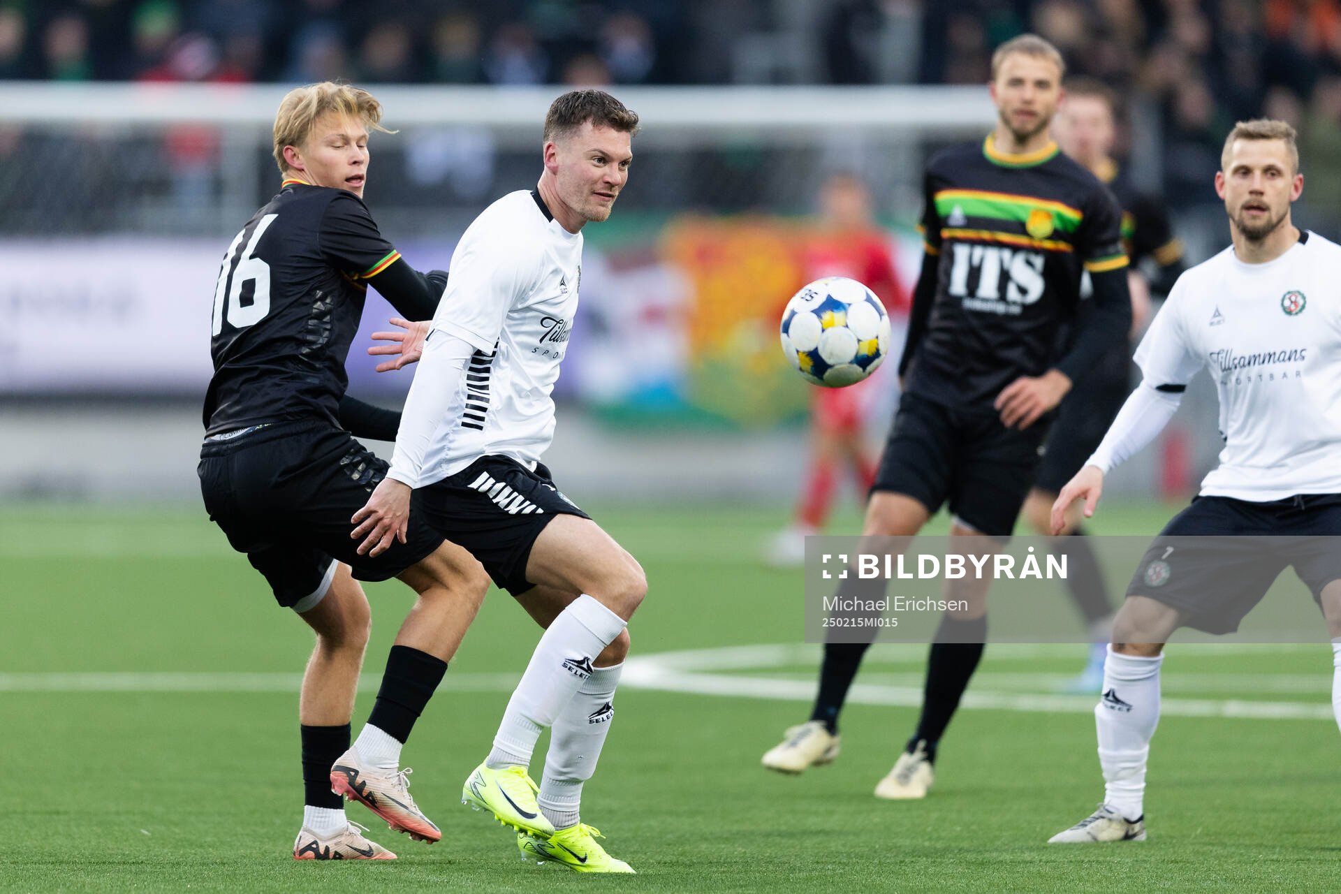 GAIS Rasmus Niklasson Petrovic och Örebros Samuel Kroon