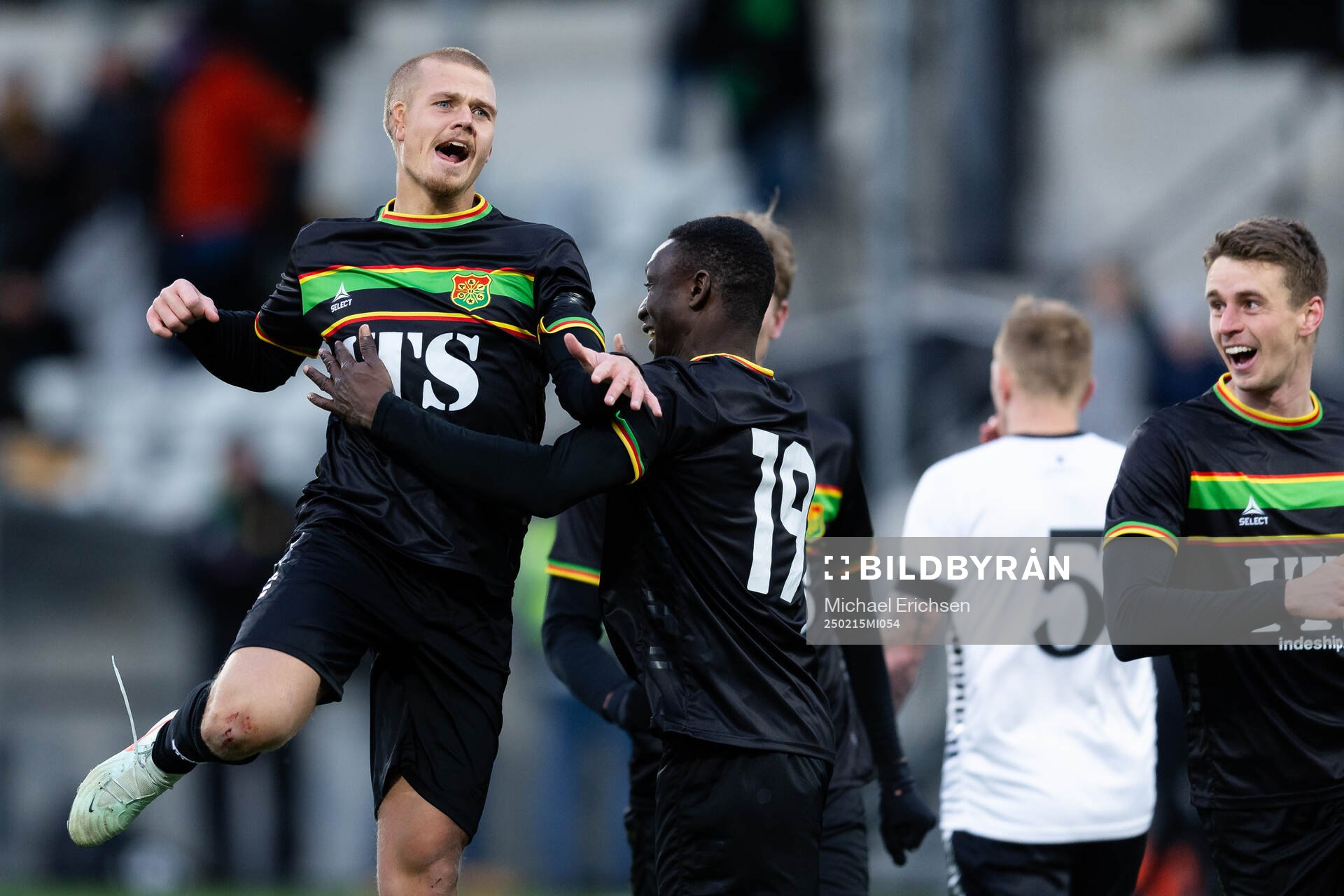 GAIS Kevin Holmén jublar