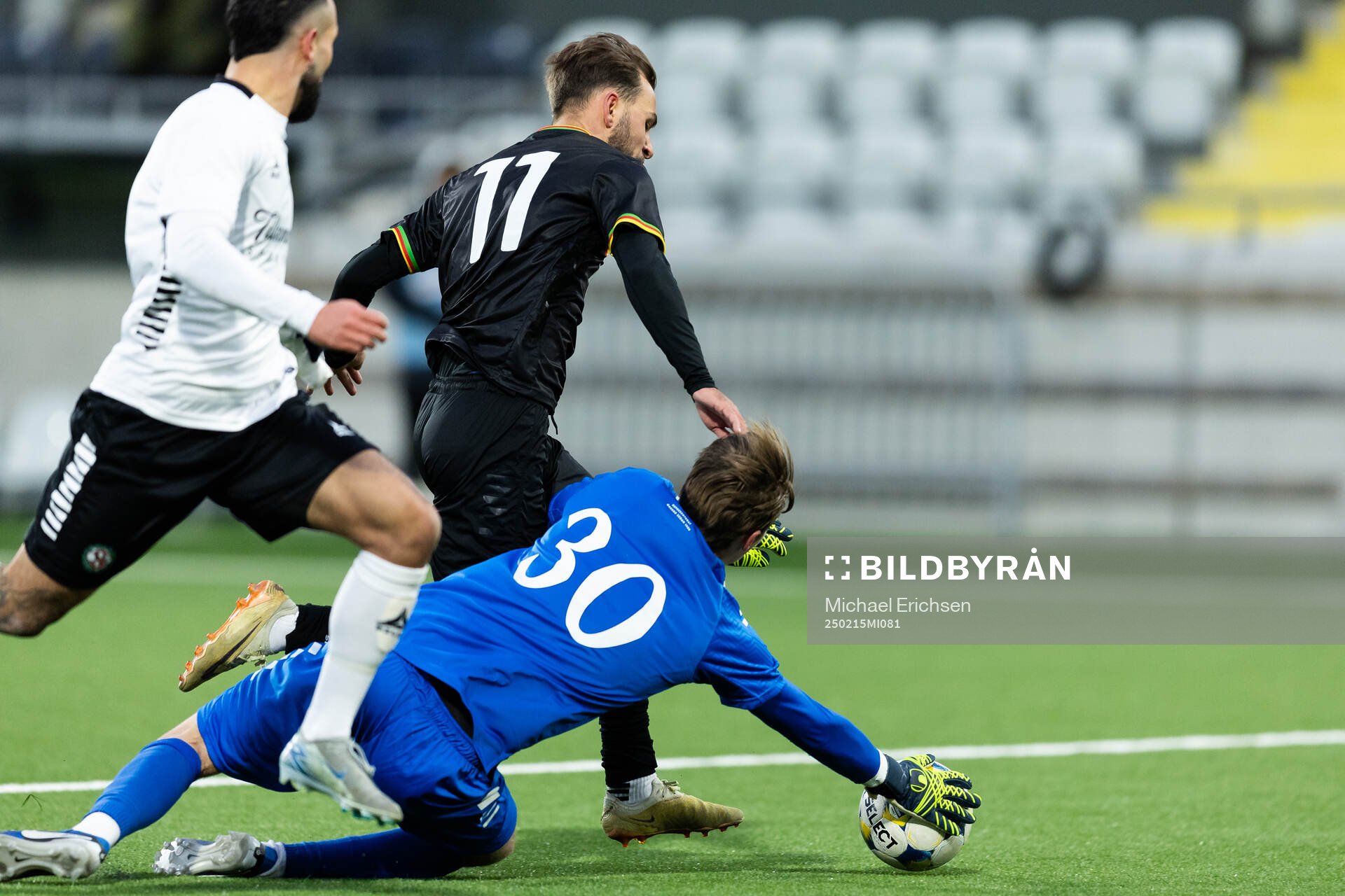 GAIS Edvin Becirovic och Örebros målvakt Buster Runheim i