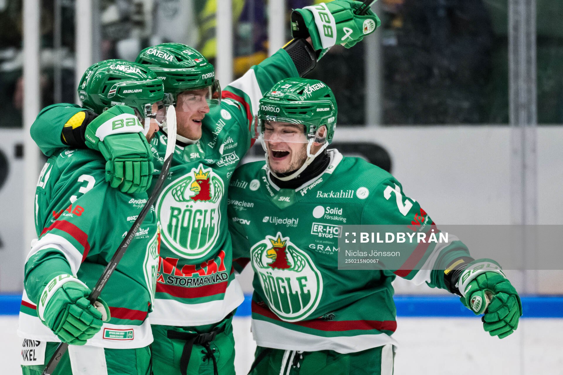 Rögles Michael Kapla ochHenry Bowlby jublar