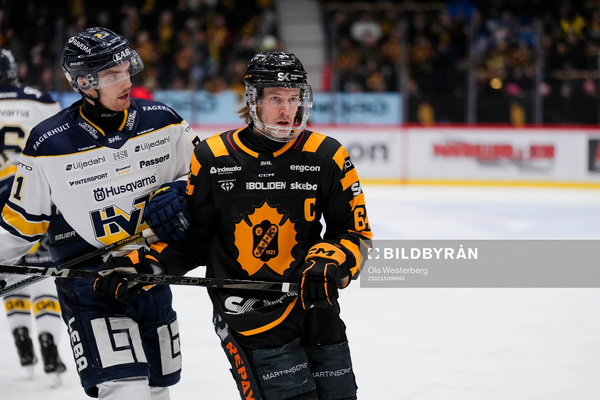 HV71s William Ignberg Nilsson och Skellefteås Jonathan