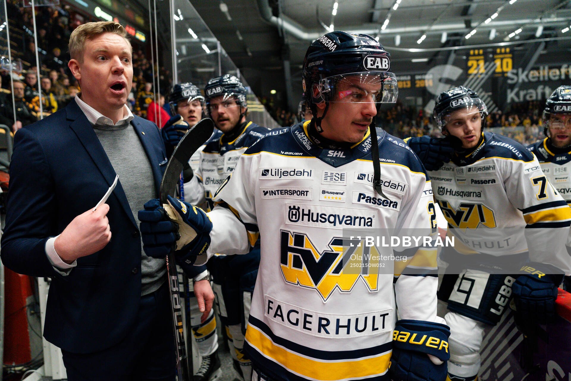 HV71s tränare Anton Blomqvist och Andre Petersson