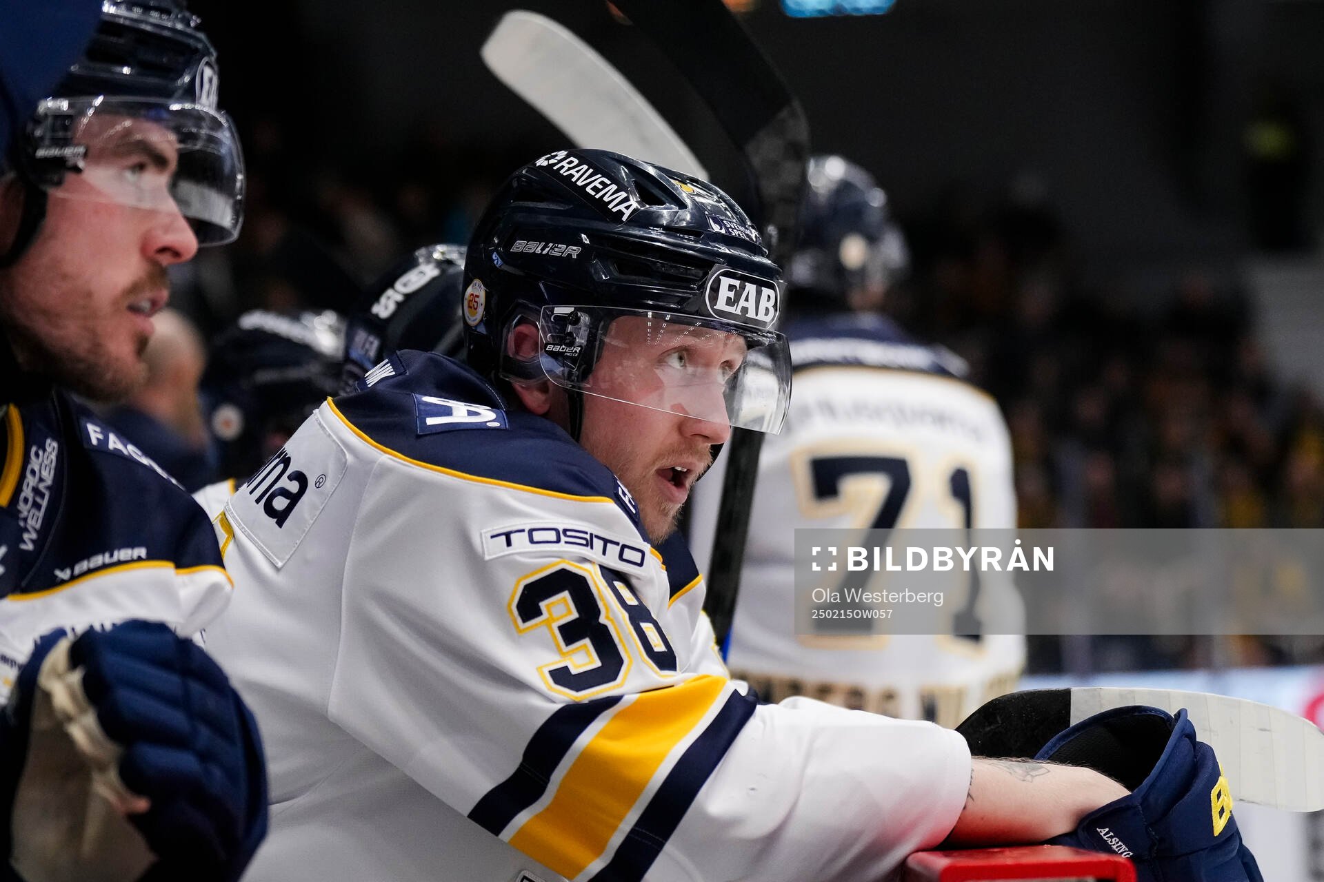 HV71s Olle Alsing deppar