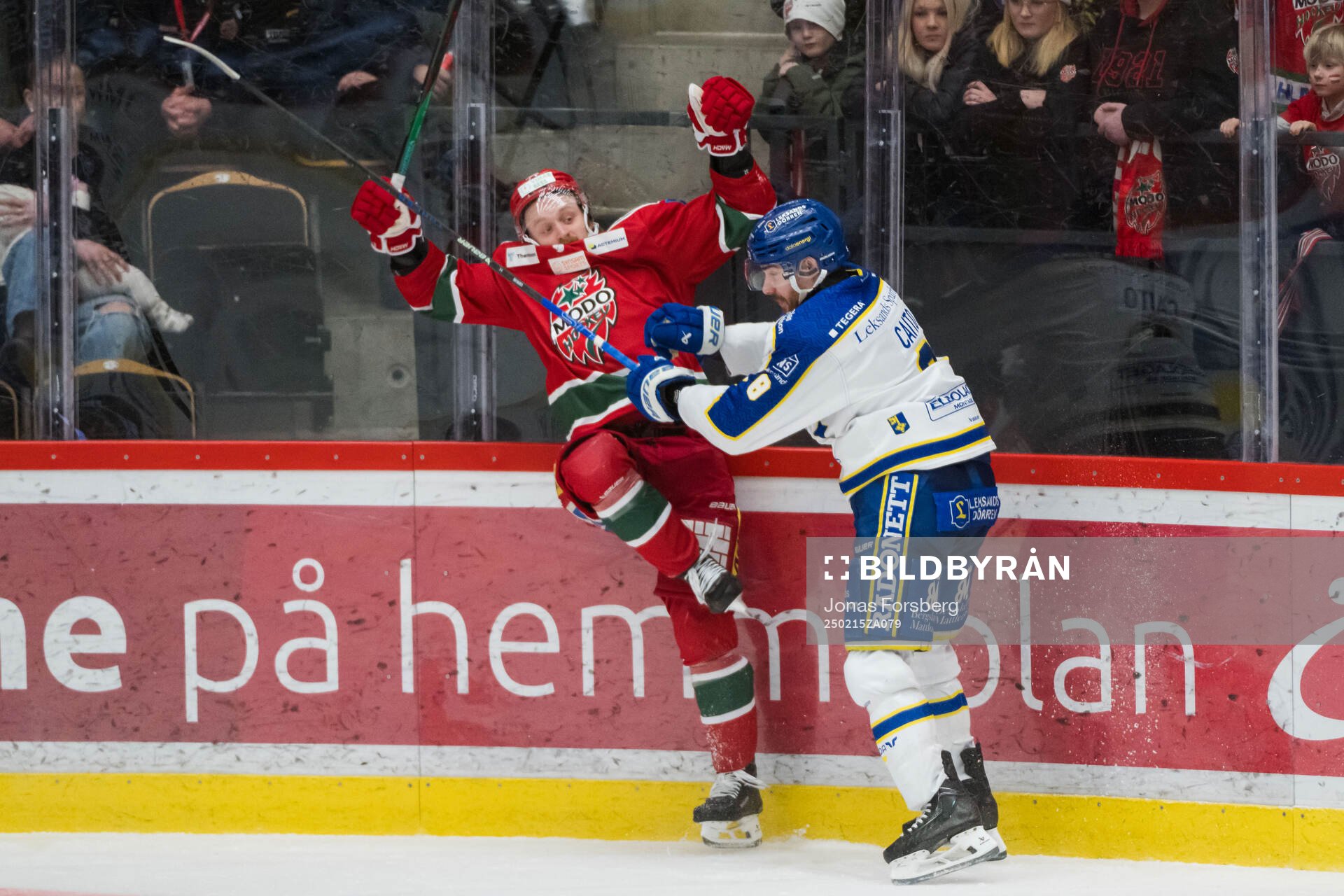 Leksands Matt Caito och Modos Riley Woods