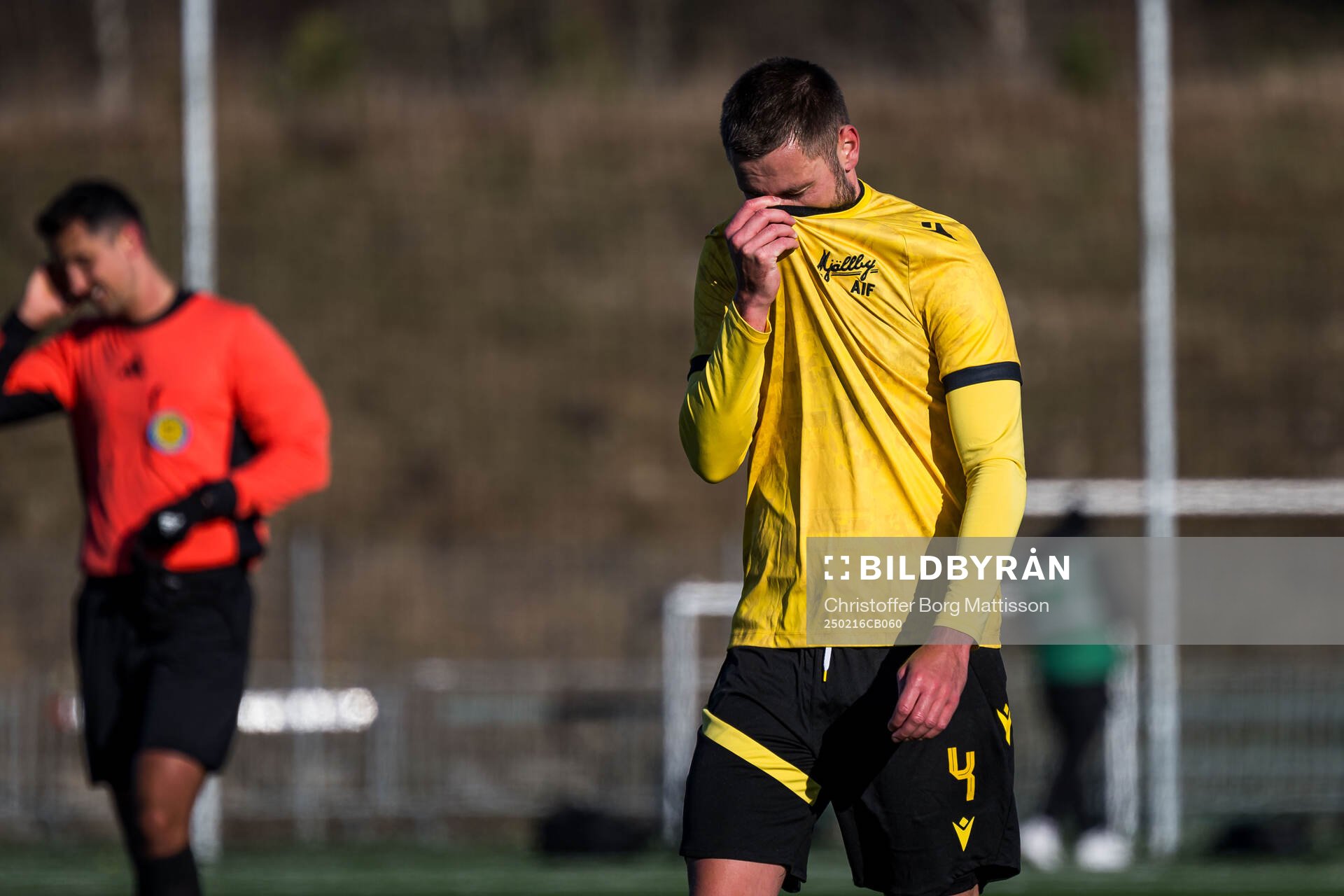 Mjällbys Axel Norén deppar