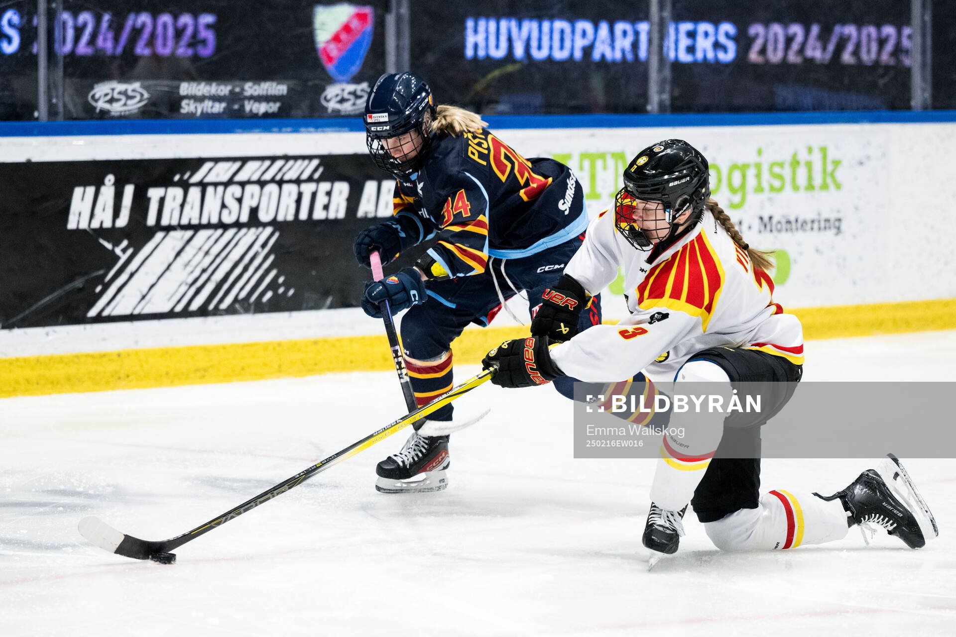 Djurgårdens Tereza Pistekova och Brynäs Tillie Ytfeldt