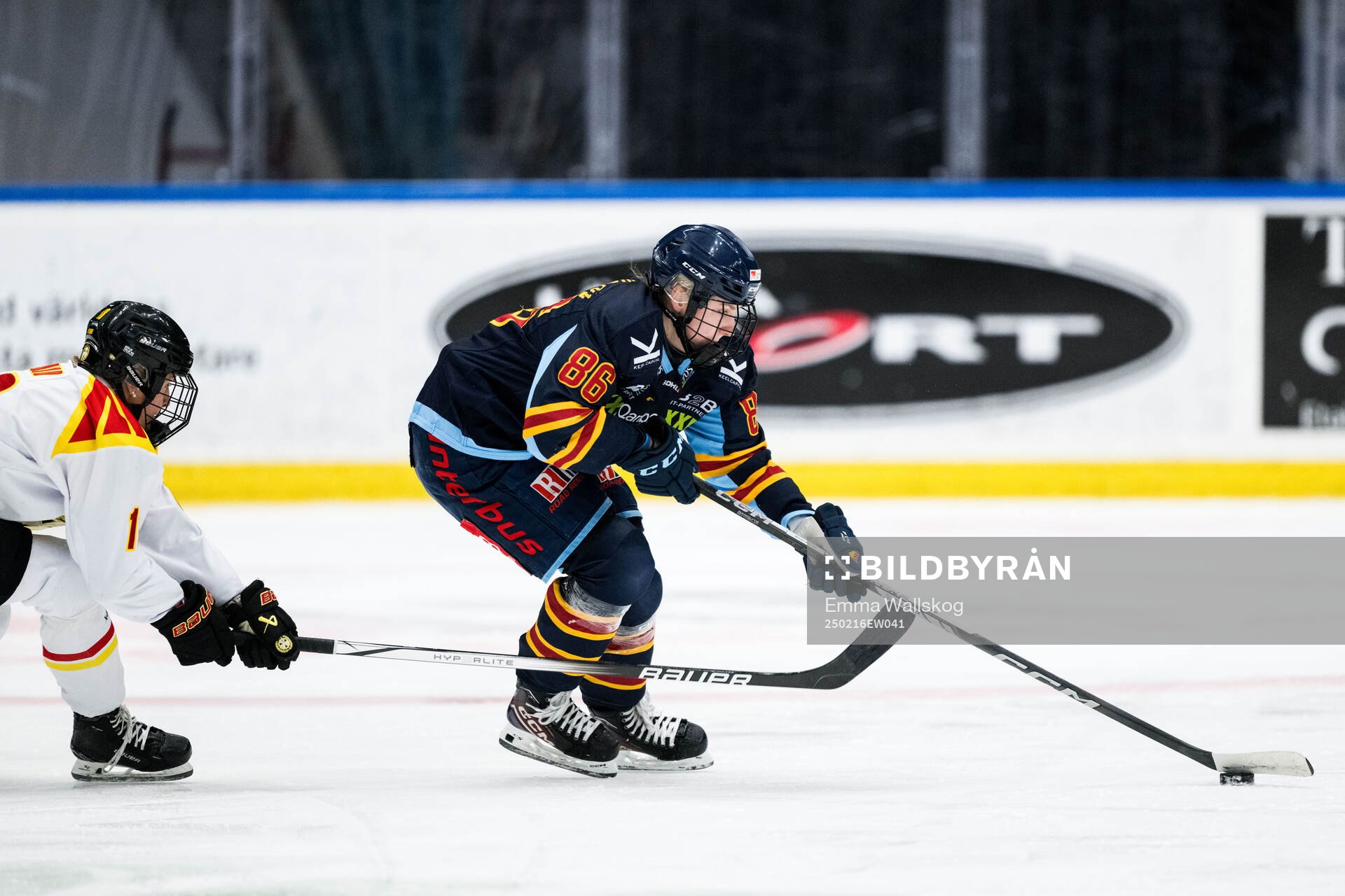 Brynäs Jenniina Nylund och Djurgårdens Selma Tyreskog