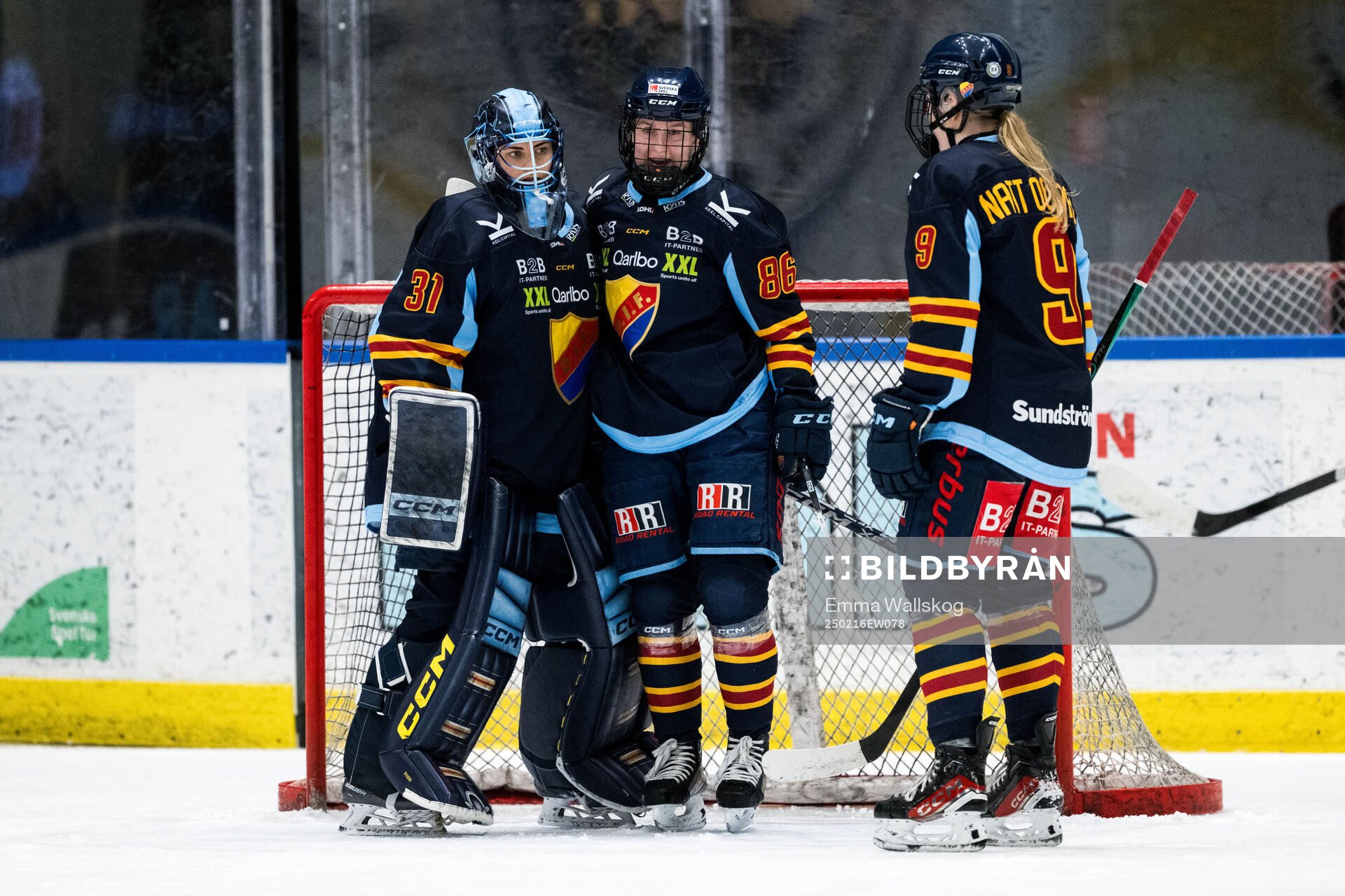 Djurgårdens målvakt Ida Boman, Selma Tyreskog och Linnea
