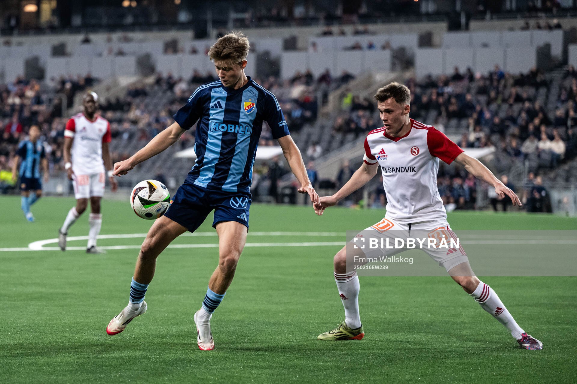 Djurgårdens Patric Åslund och Sandvikens IFs Daniel