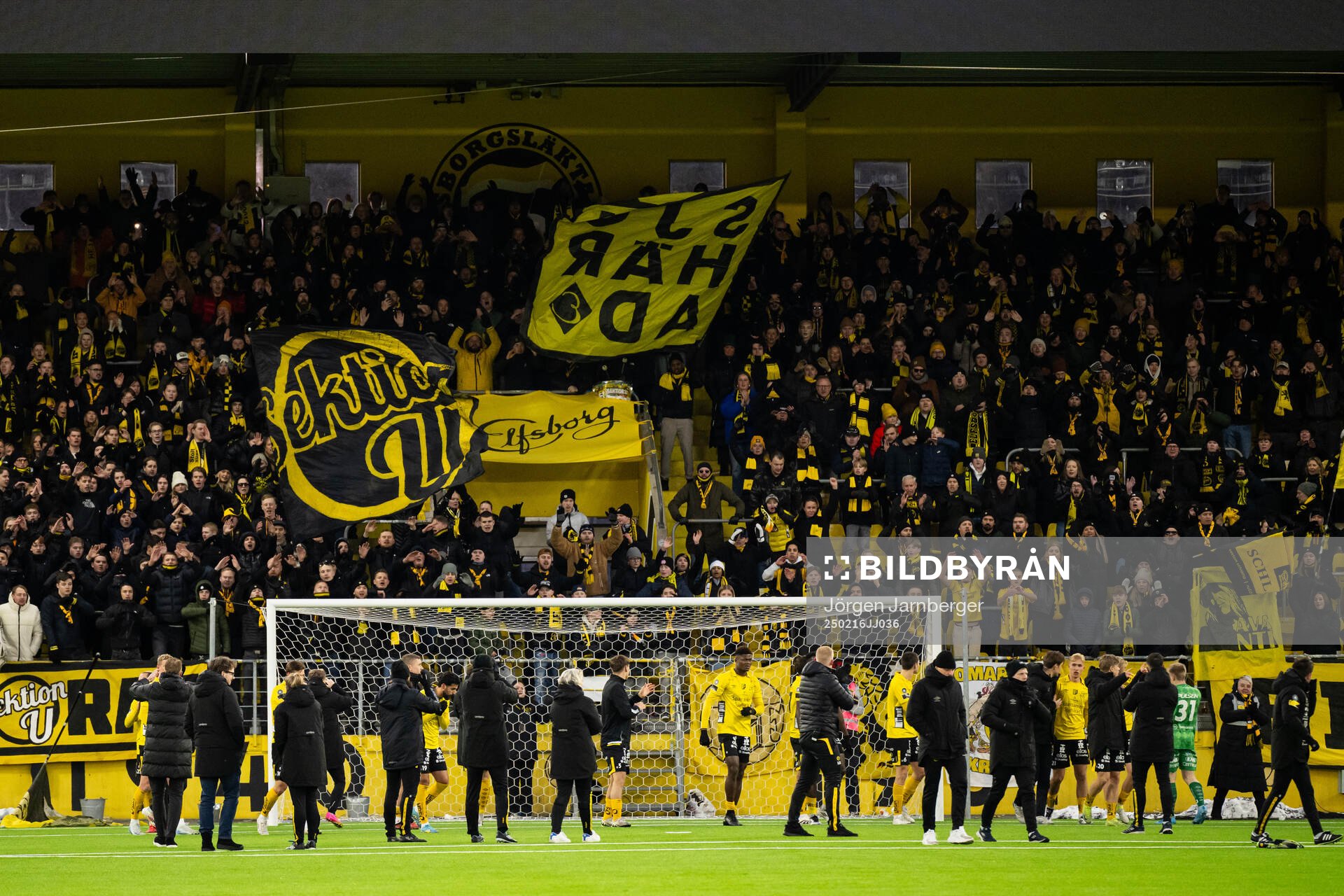 Elfsborgs spelare tackar publiken