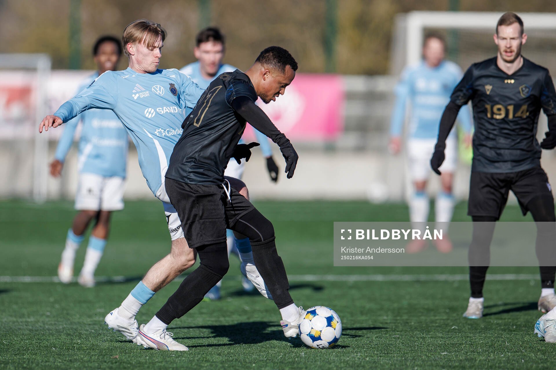 Gefles Oskar Karlsson och Halmstads Marcus Olsson
