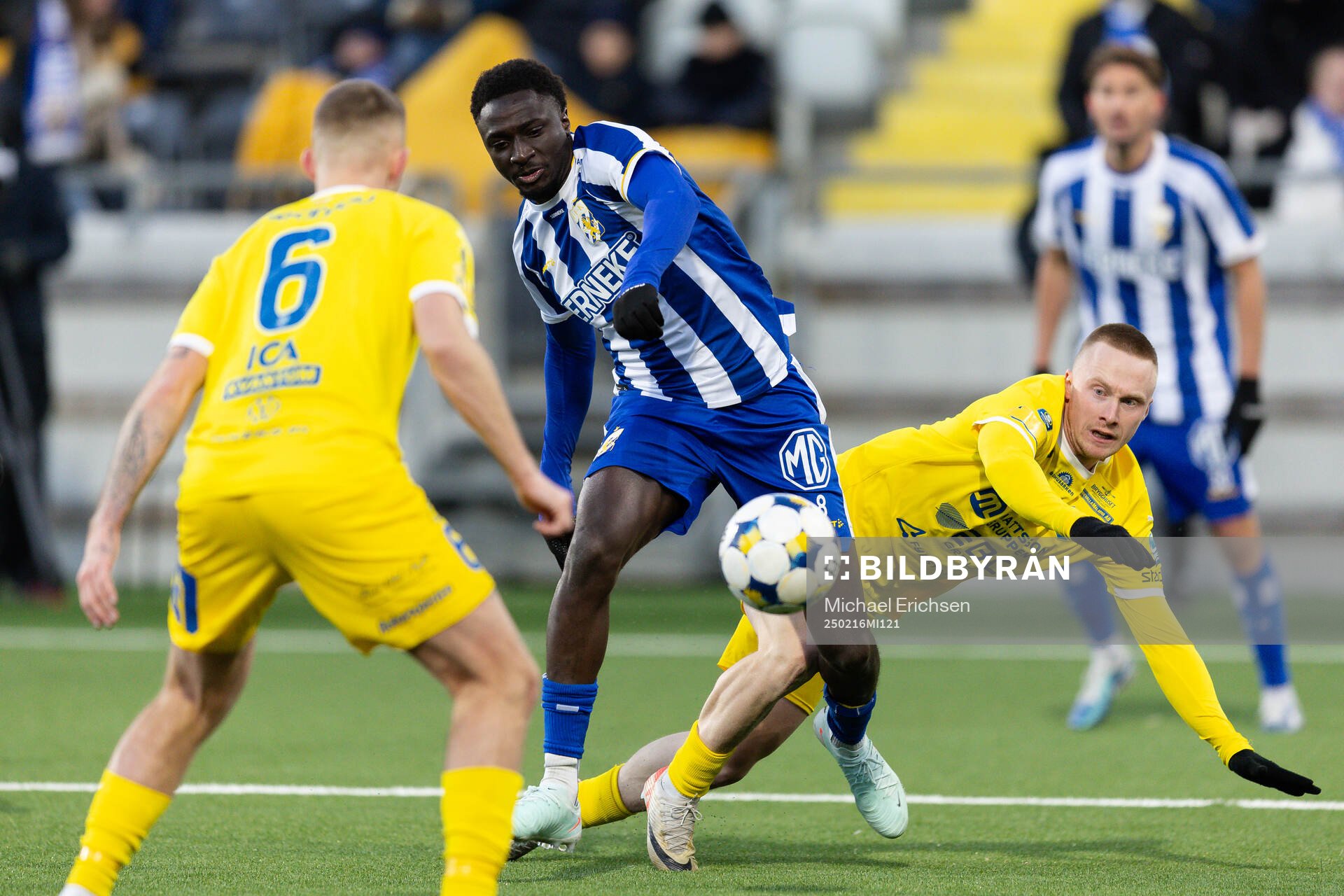 IFK Göteborgs Imam Jagne och IK Oddevolds Adam
