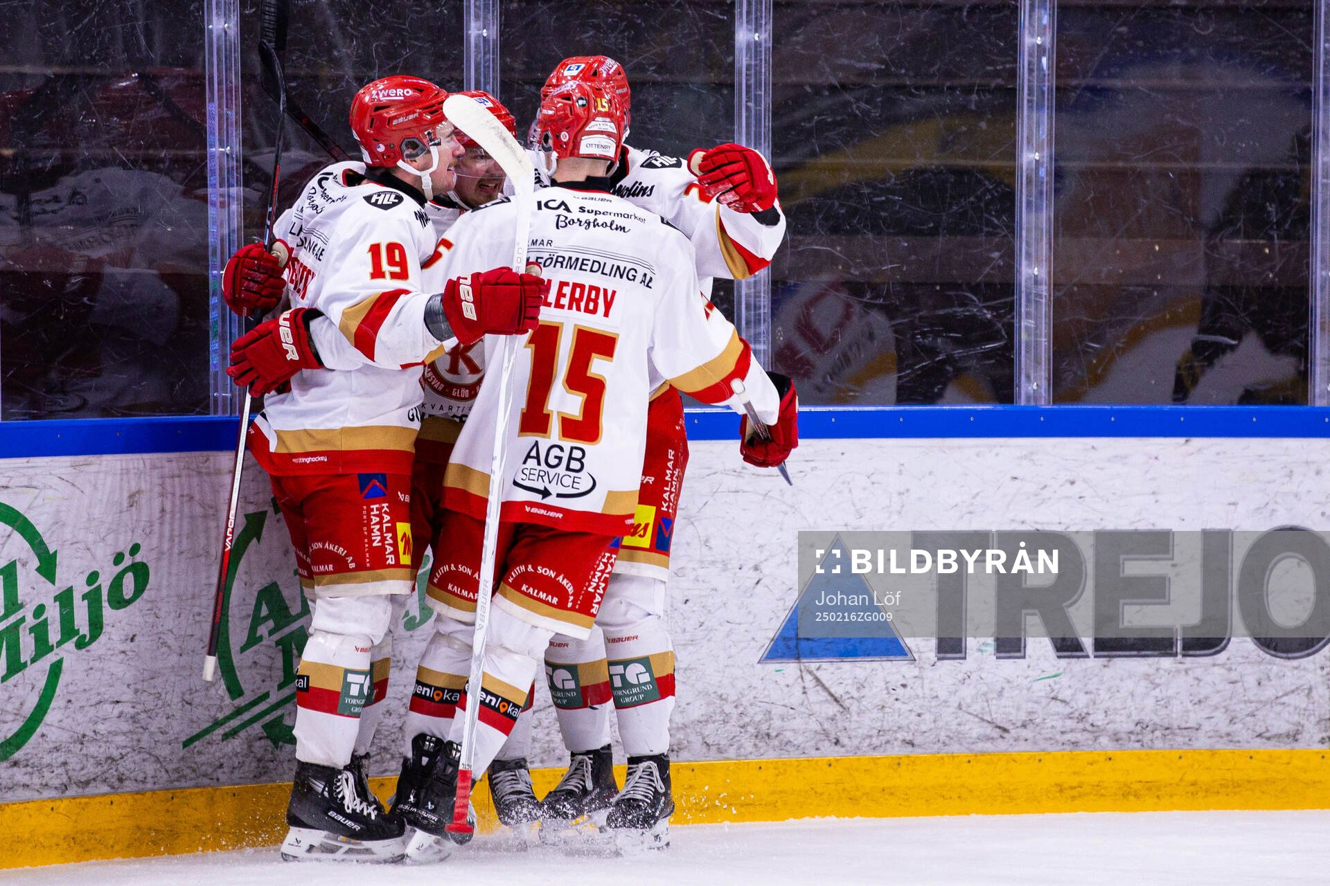 Kalmars spelare jublar