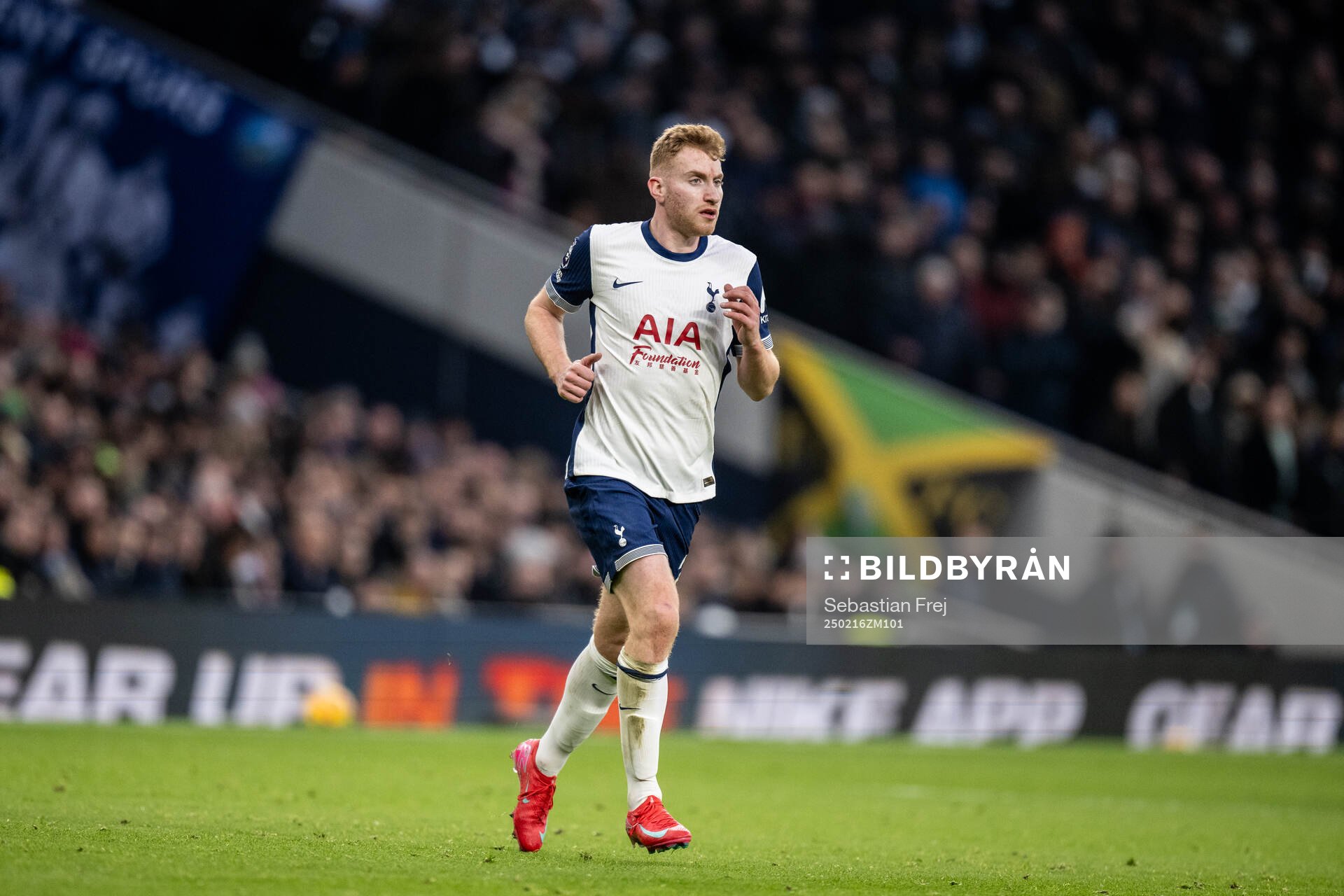Dejan Kulusevski of Tottenham during the Premier League football match between Tottenham Hotspur and Manchester United on February 16, 2025 in London.