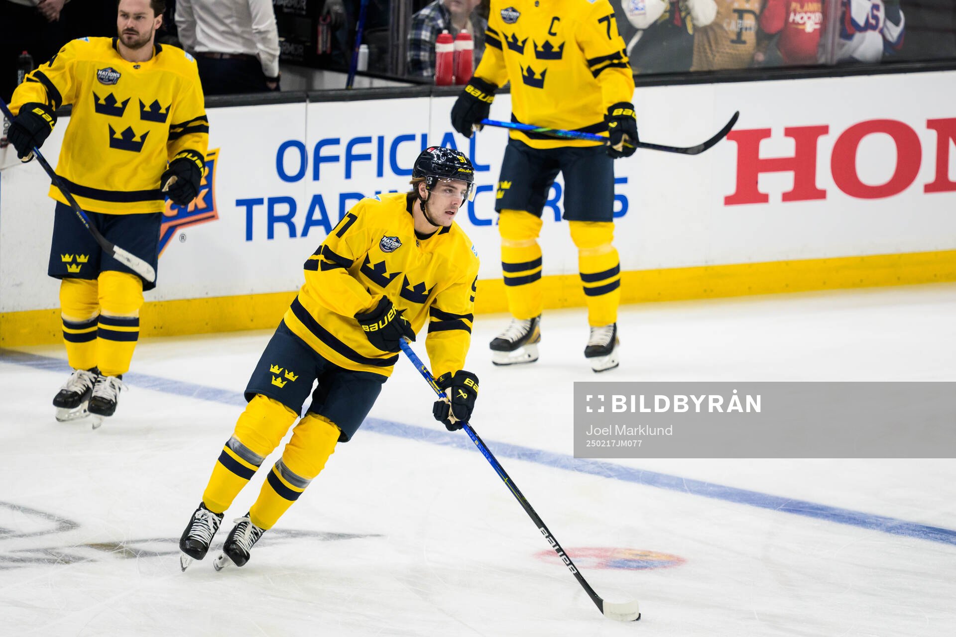 Leo Carlsson of Sweden at warm-up
