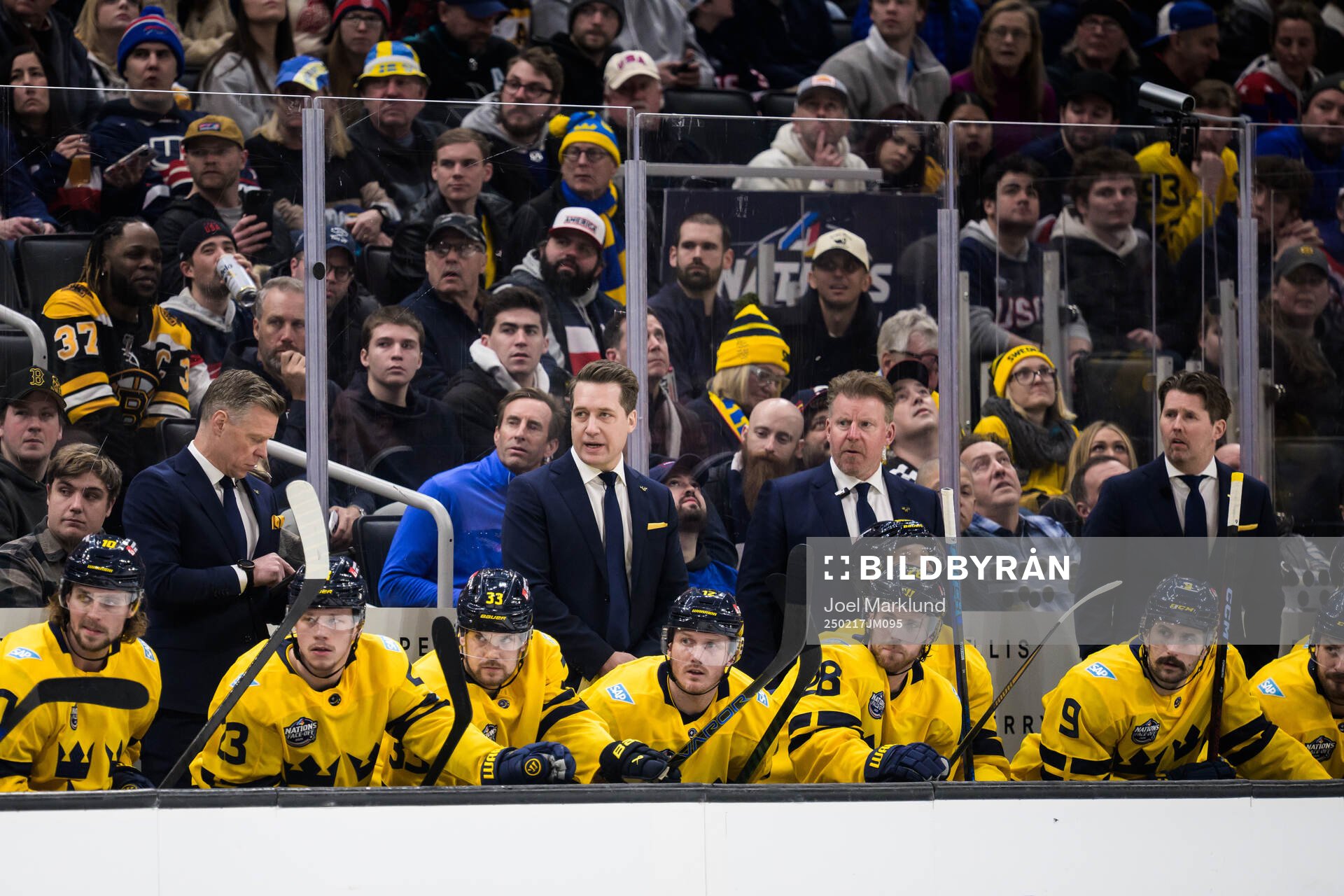 Assistant coach Nicklas Rahm, head coach Sam Hallam, head