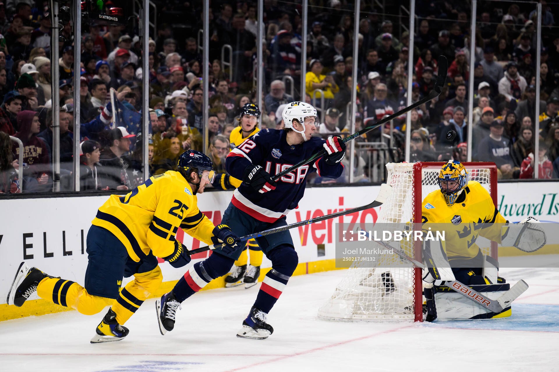 Jonas Brodin and goaltender Samuel Ersson of Sweden are
