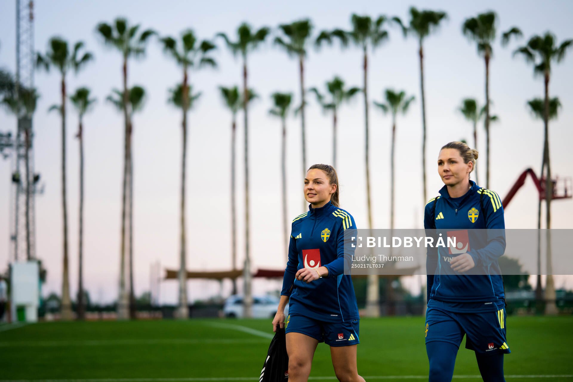 Johanna Rytting Kaneryd and goalkeeper Jennifer Falk