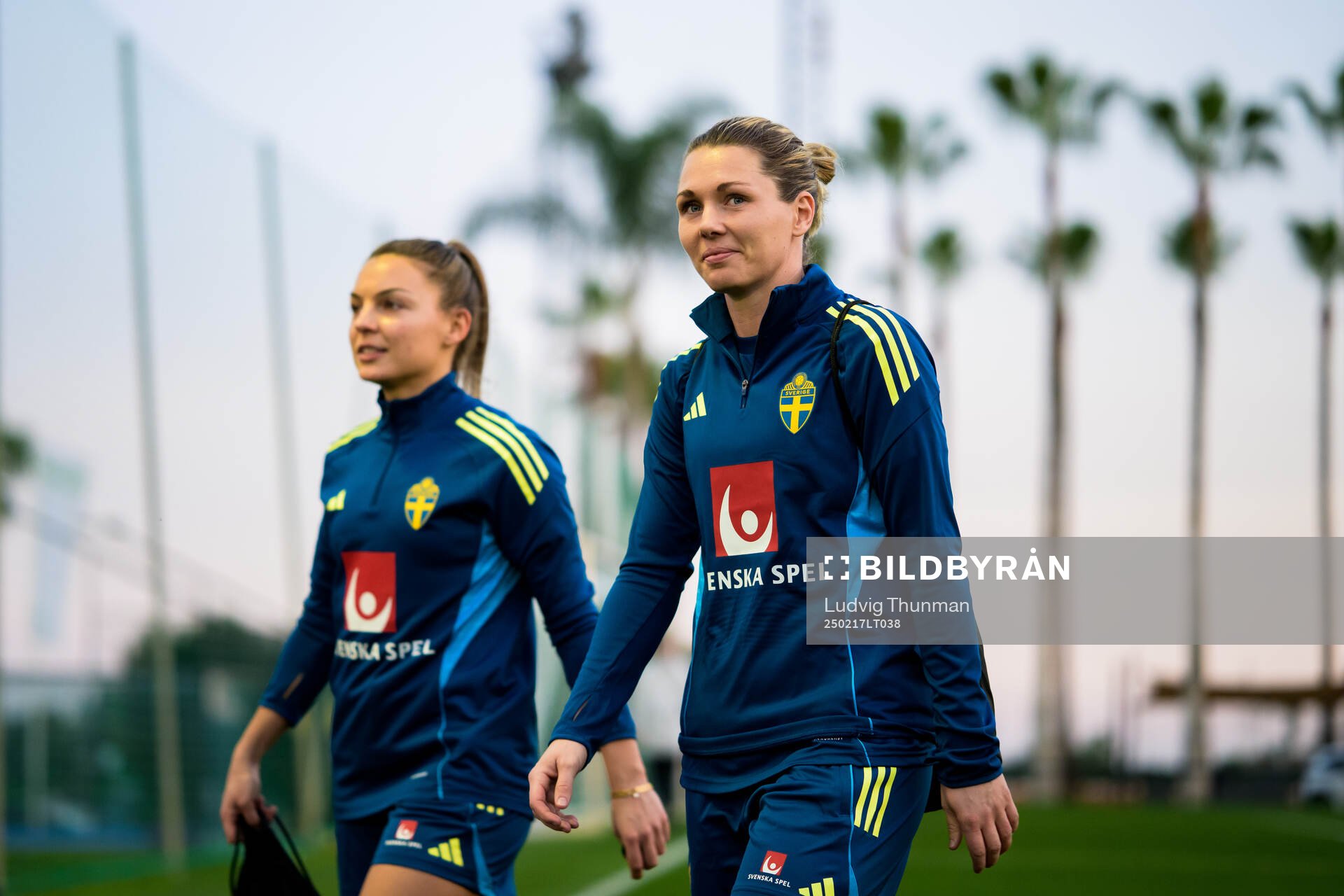 Johanna Rytting Kaneryd and goalkeeper Jennifer Falk