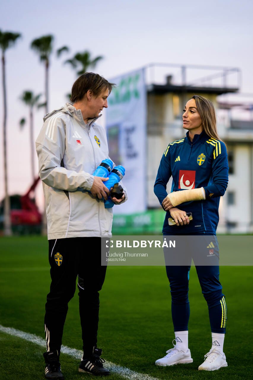 Kosovare Asllani and kit manager Jessica Karlsson