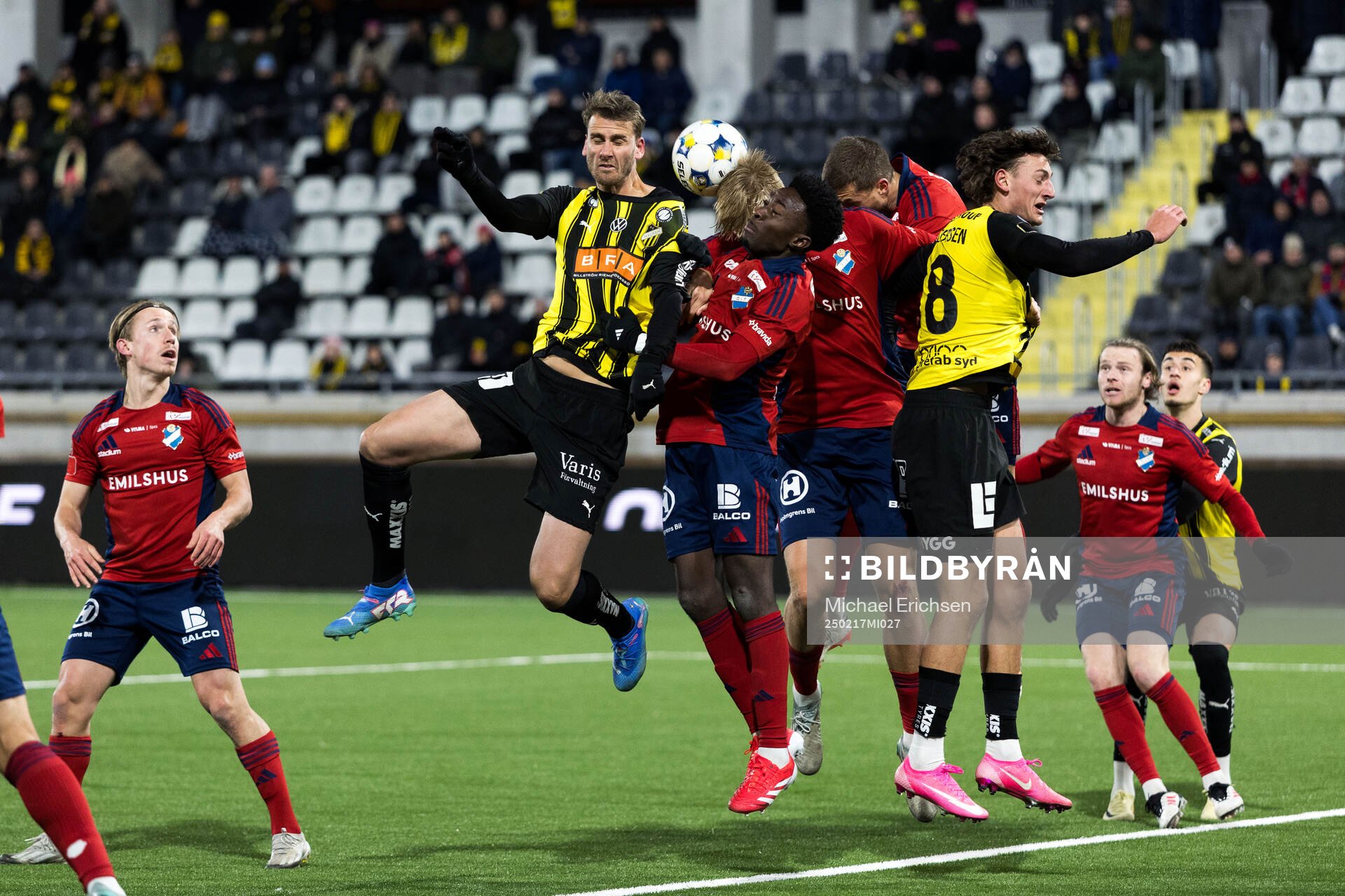Häckens Johan Hammar och Silas Andersen mot Östers