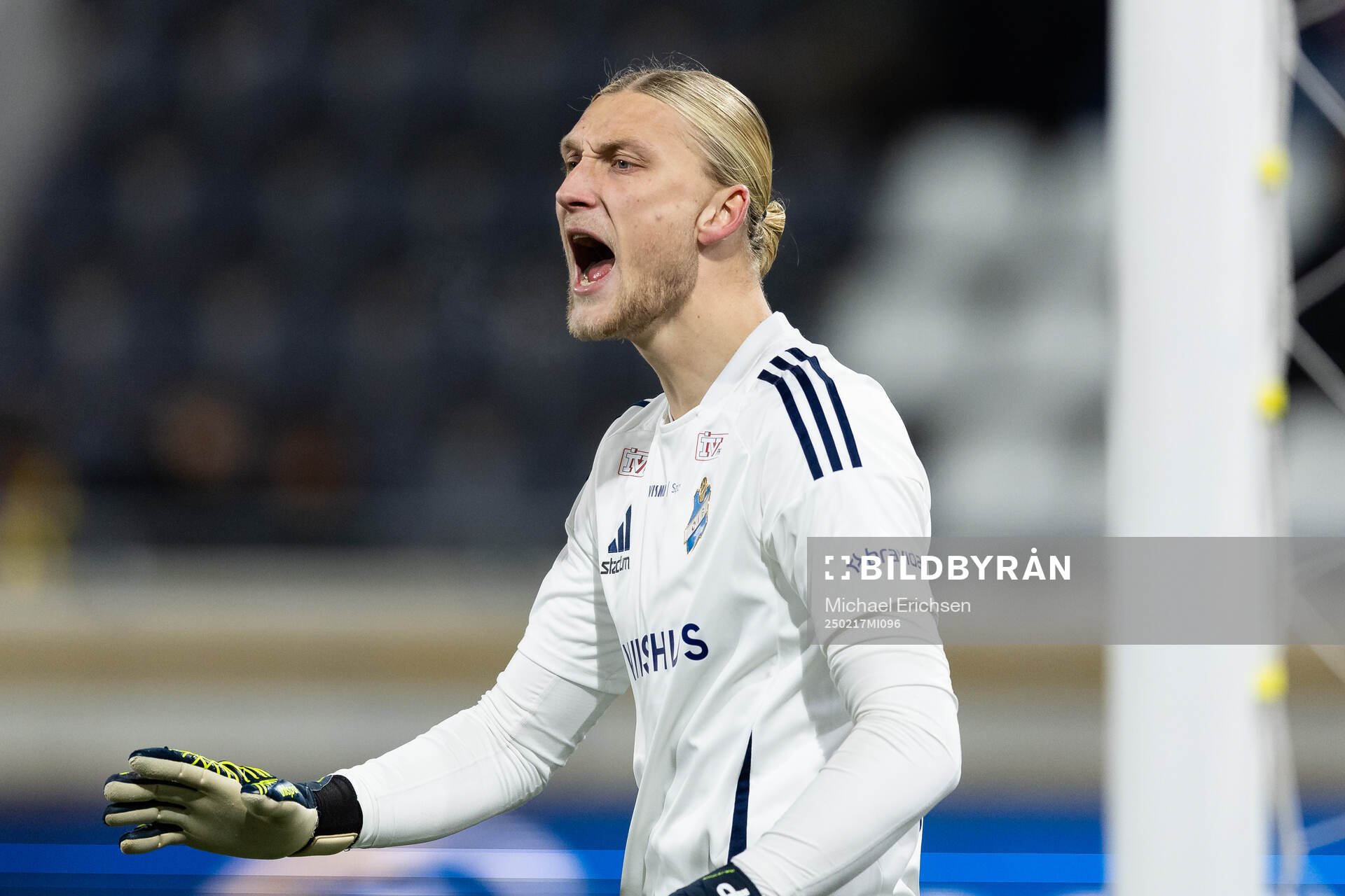 Östers målvakt Carl Lundahl Persson