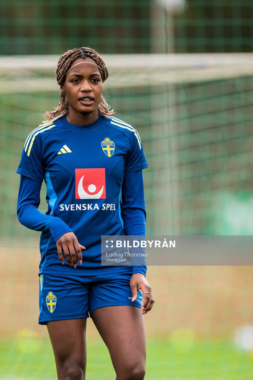 Evelyn Ijeh of the women’s national football team of