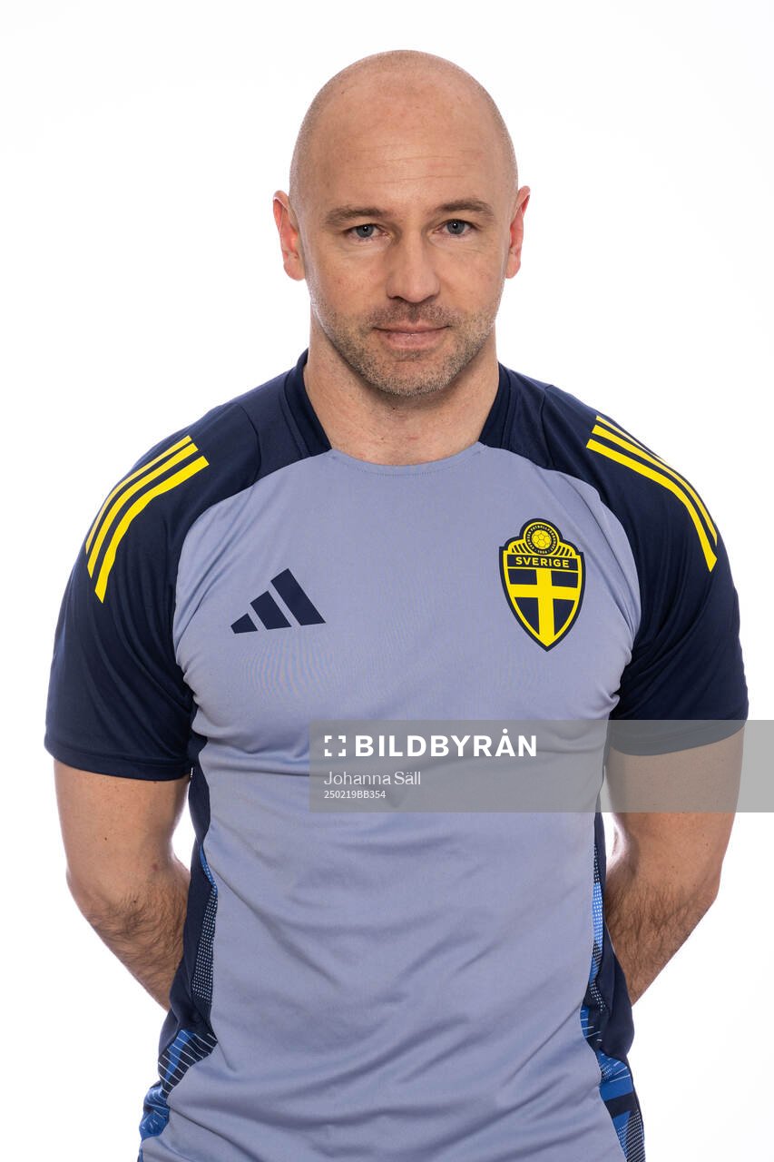 Stefan Larsson, Förbundskapten P10