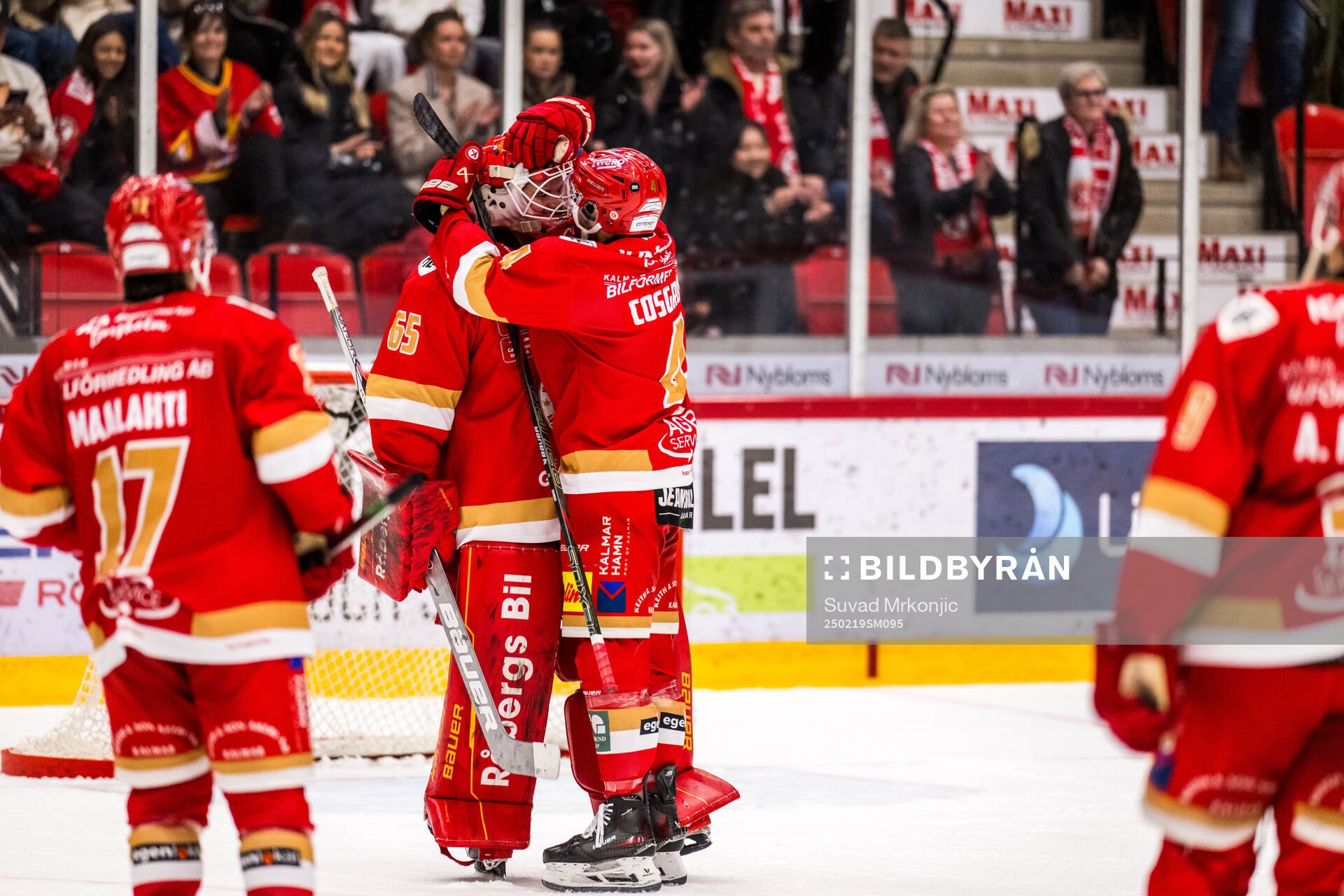 Kalmars målvakt Jacob Crespin jublar