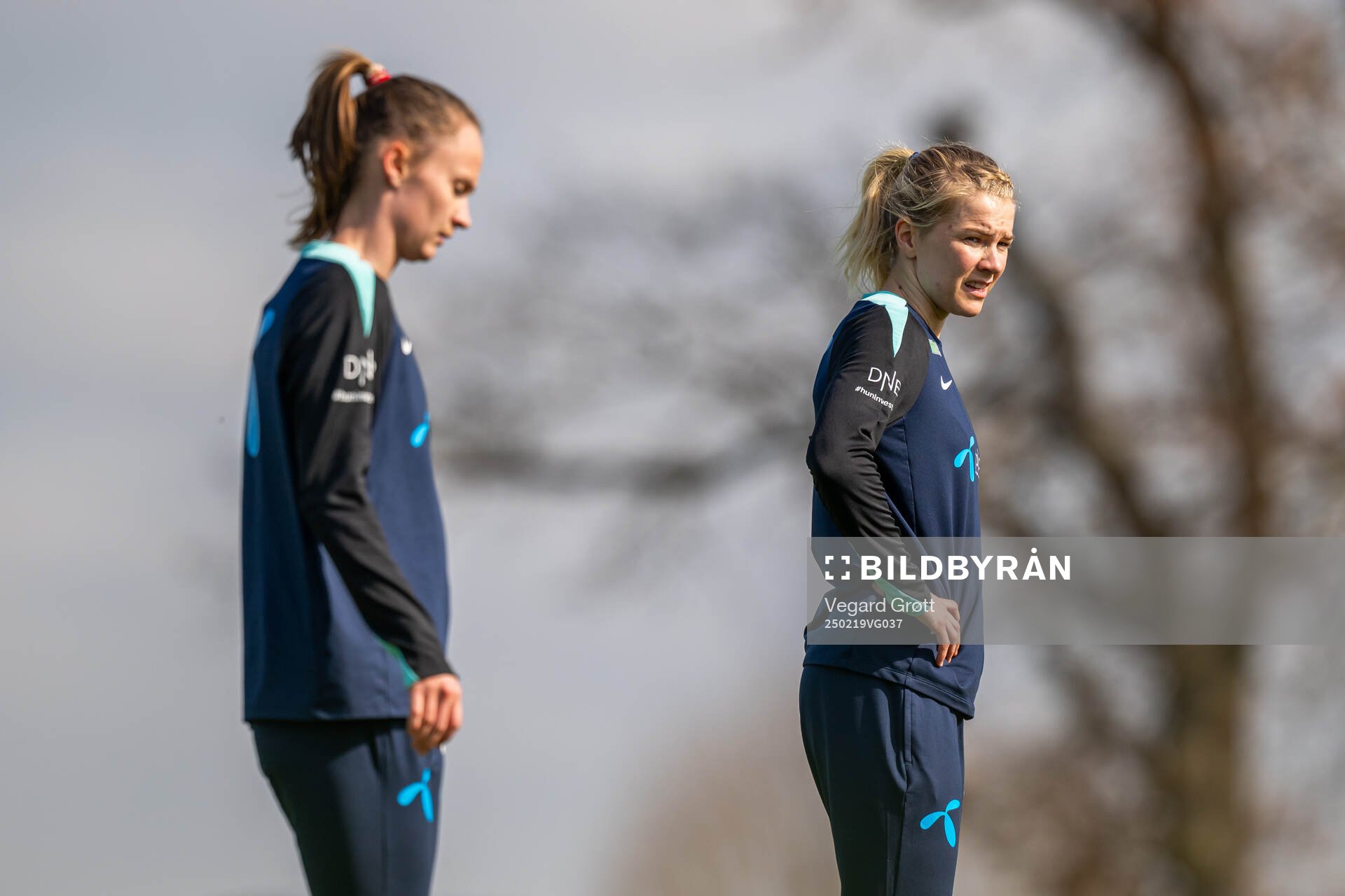 Caroline Graham Hansen and Ada Hegerberg of the Norwegian