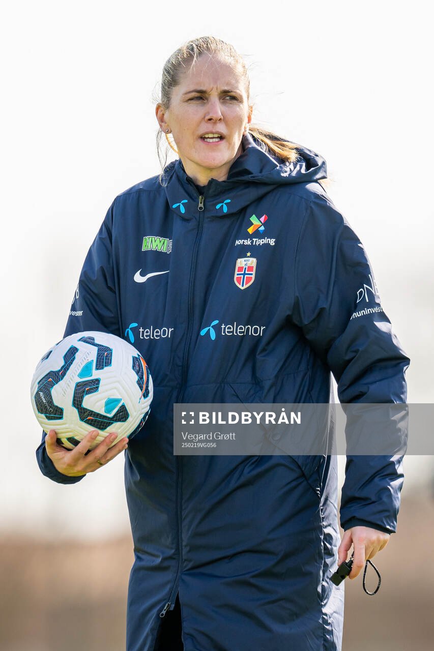 Gemma Grainger, head coach of the Norwegian women's