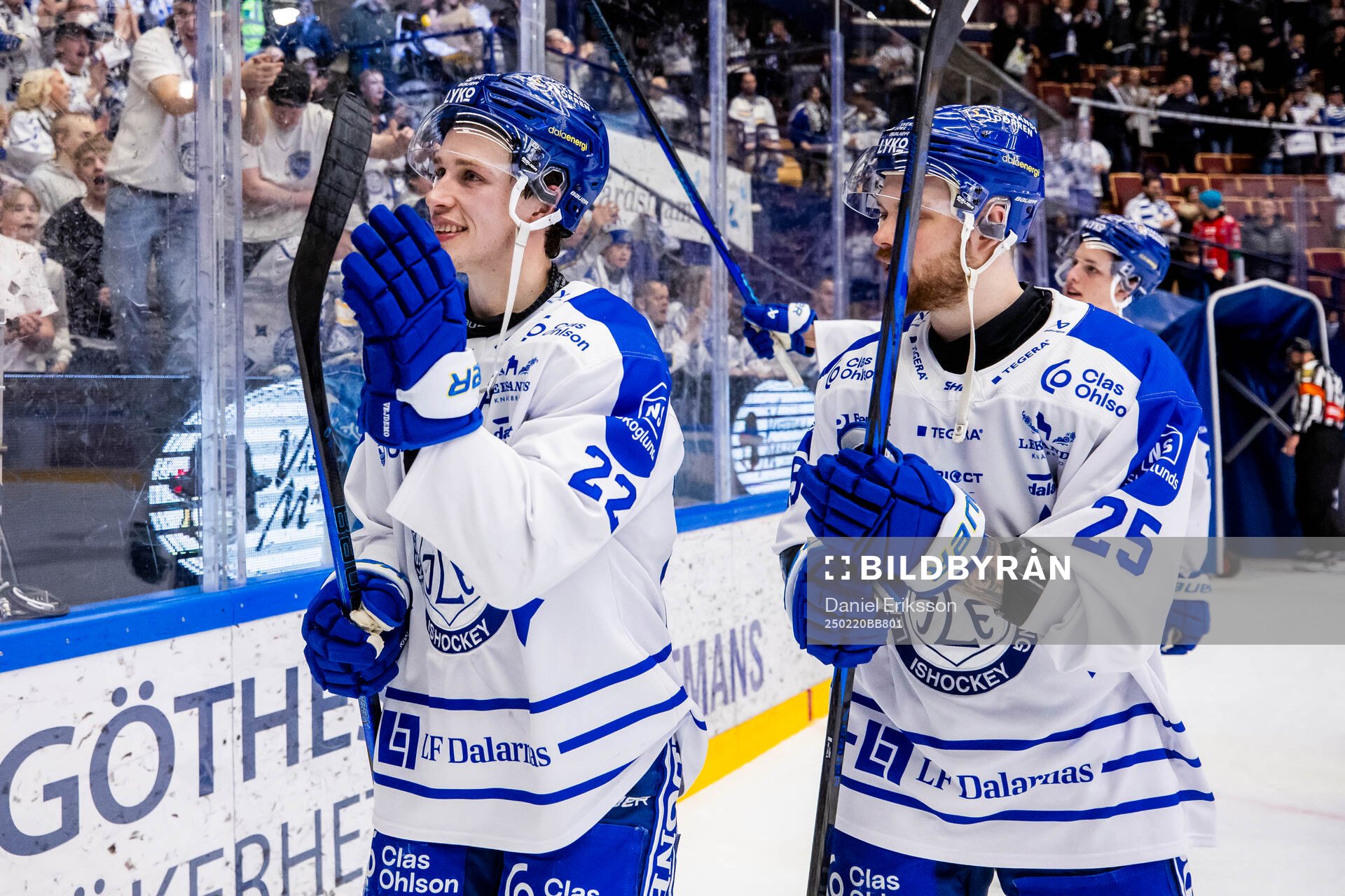 Leksands Lukas Vejdemo och Lucas Elvenes jublar