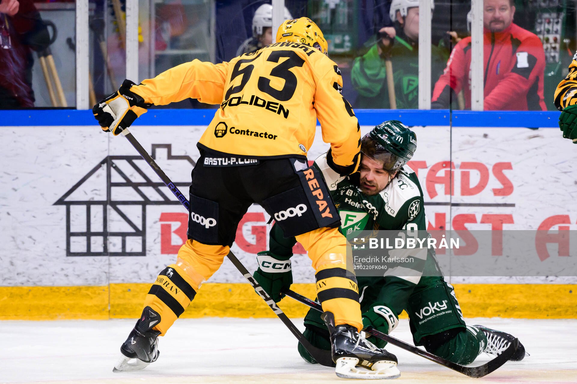 Skellefteås Luke Witkowski och Färjestads Linus Johansson