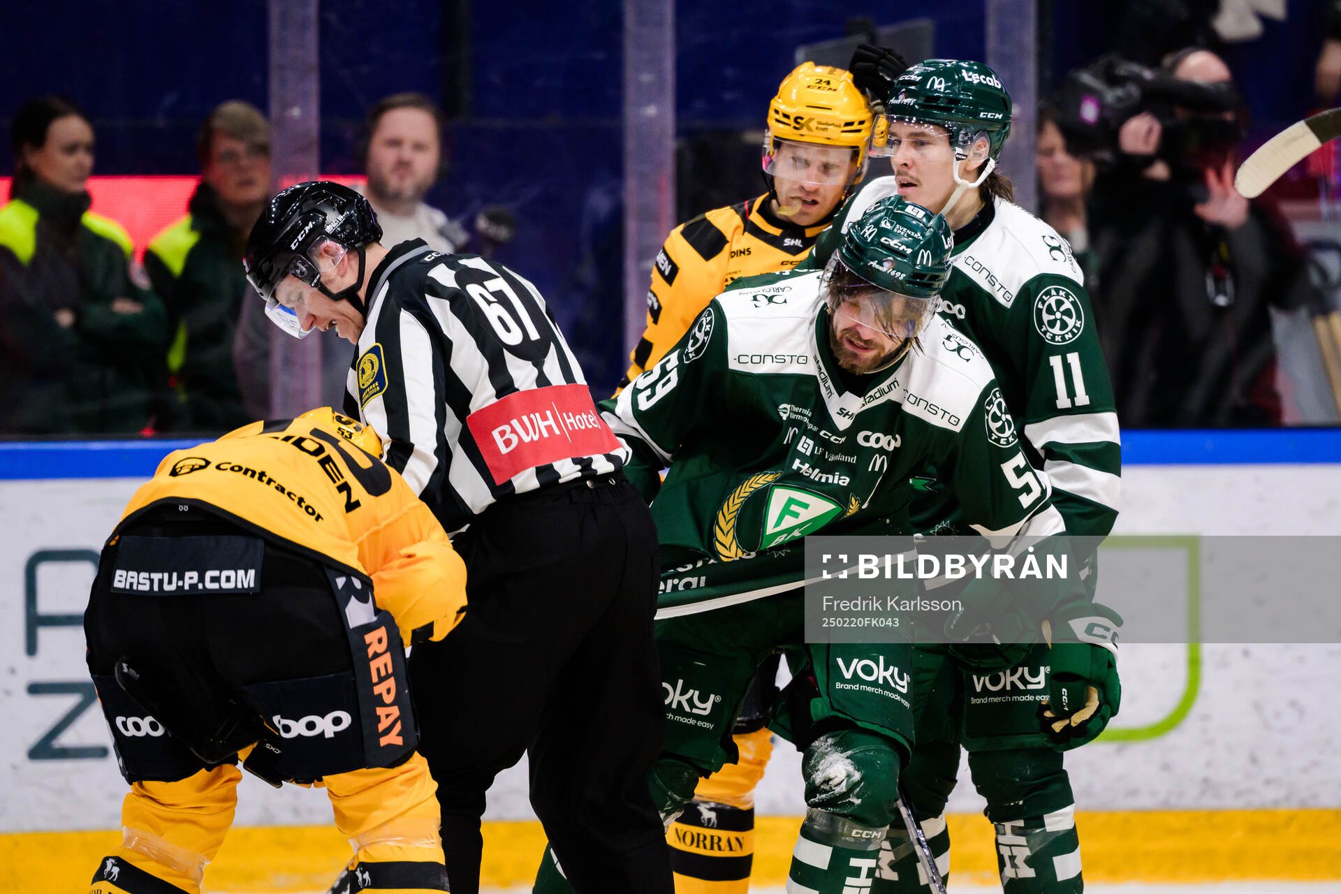 Skellefteås Luke Witkowski och Färjestads Linus Johansson