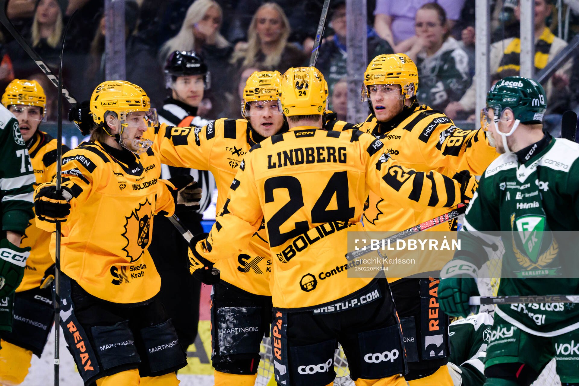 Skellefteås Rickard Hugg jublar