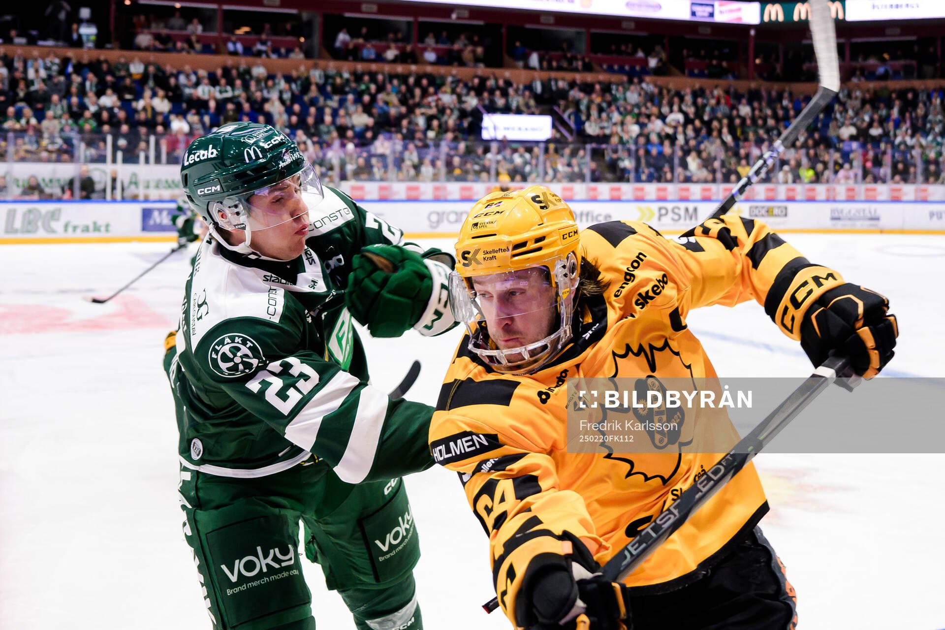 Färjestads Oliver Eklind och Skellefteås Jonathan Pudas