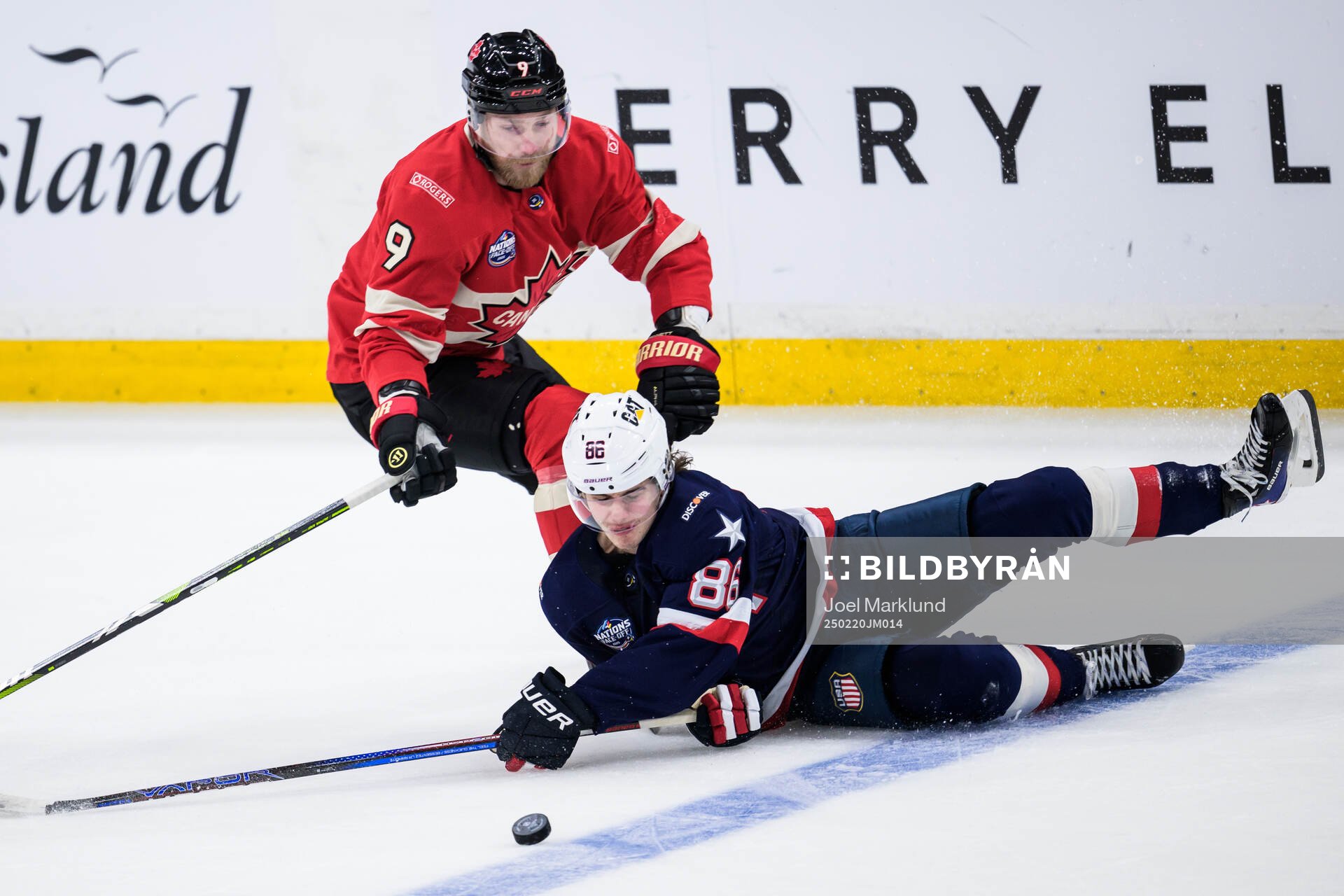 Sam Bennett of Canada and Jack Hughes of USA