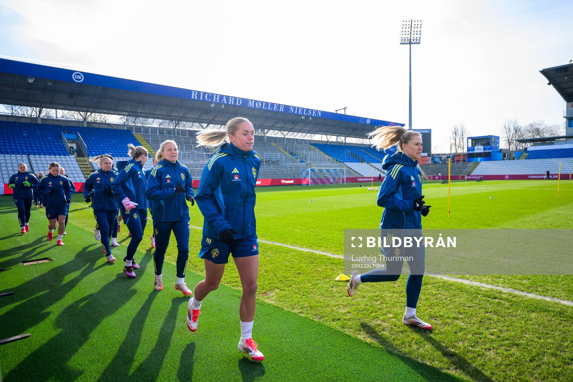 Hanna Lundkvist and Rebecka Blomqvist of the women's