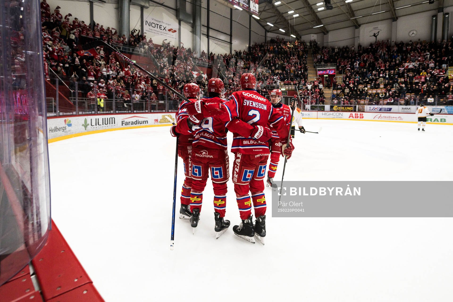 Timrås Oliver Kapanen jublar