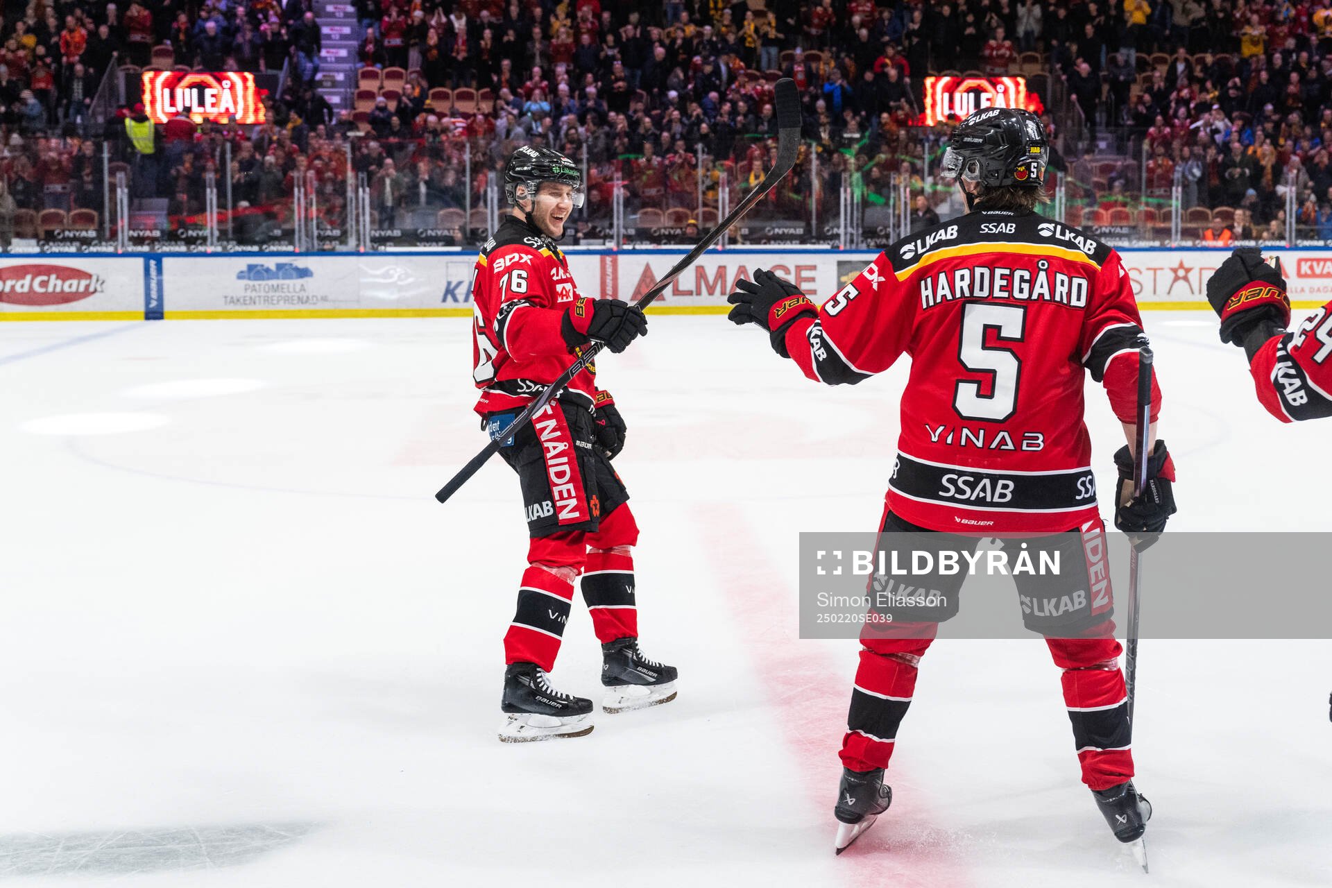 Luleås Anton Levtchi och Marcus Hardegård jublar