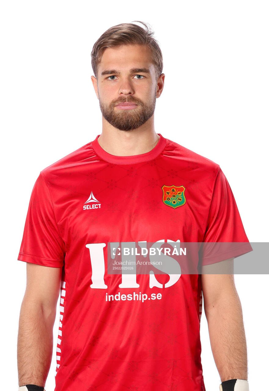 Gais målvakt Victor Astor poserar för ett porträtt den 20 februari 2025 i Göteborg.